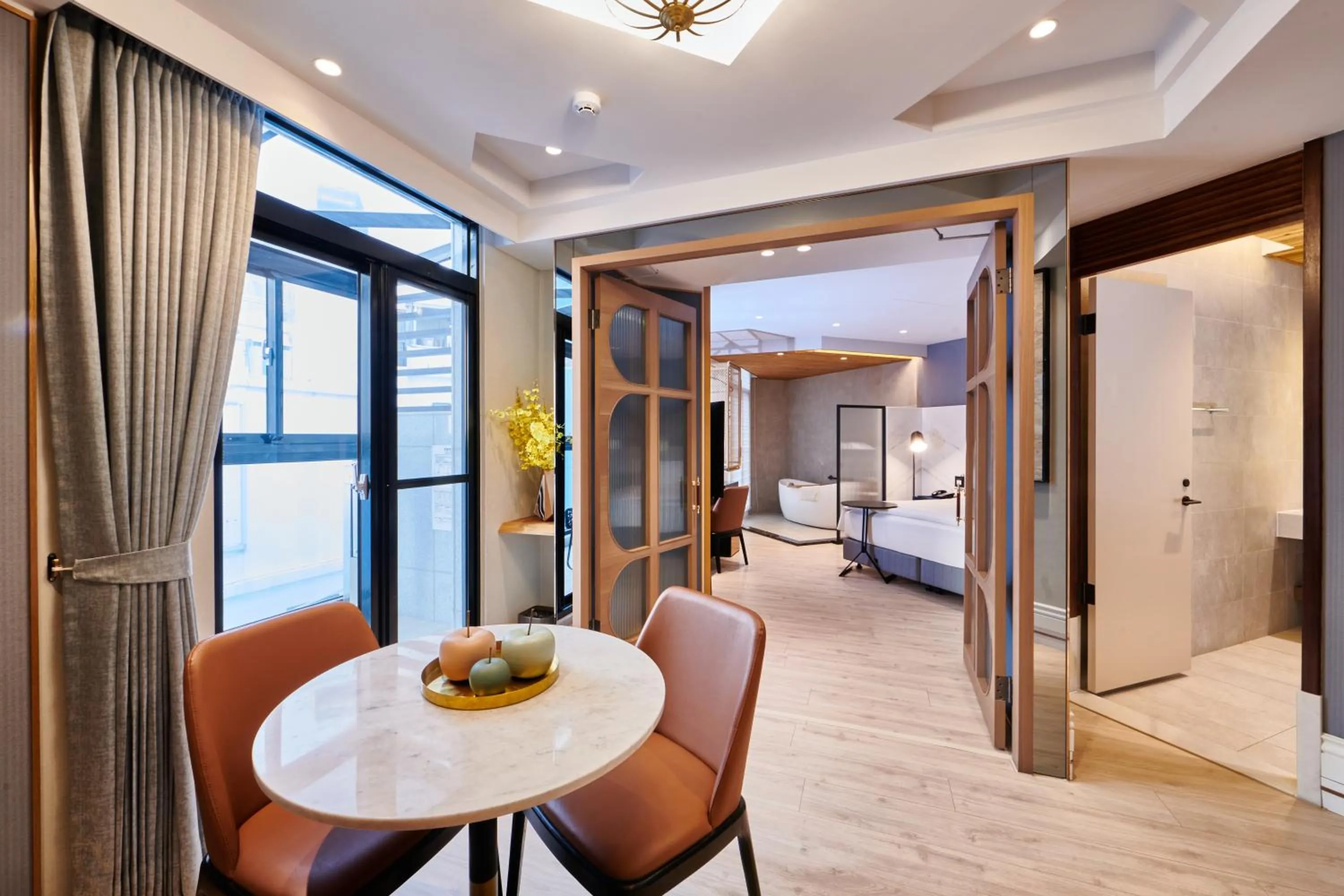 Living room, Bed in 墾丁耳東華苑ErDong Manor