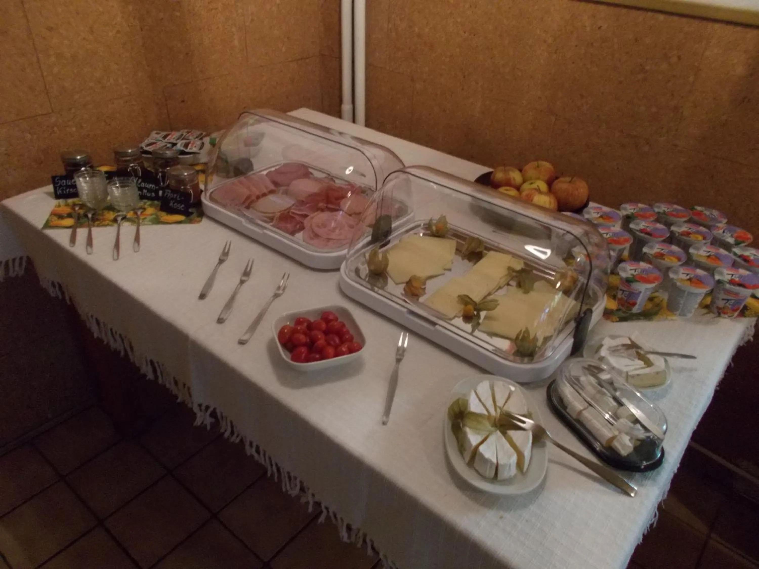 Food and drinks in Wiedaer Hütte