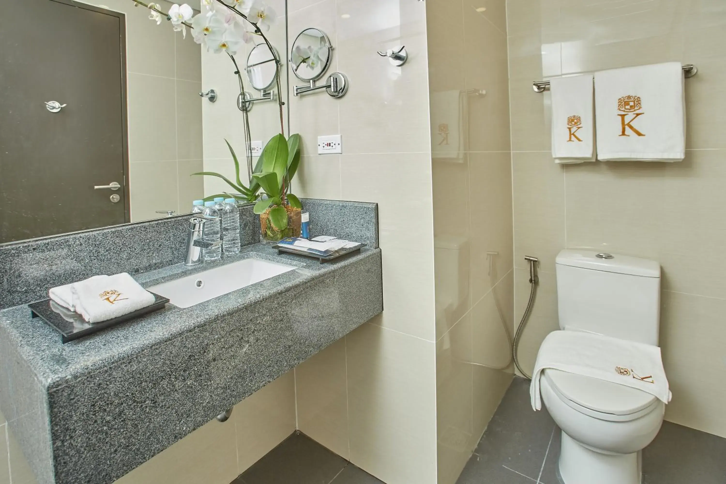 Bathroom in Kingsford Hotel Manila Bay Bathroom in Kingsford Hotel Manila Bay