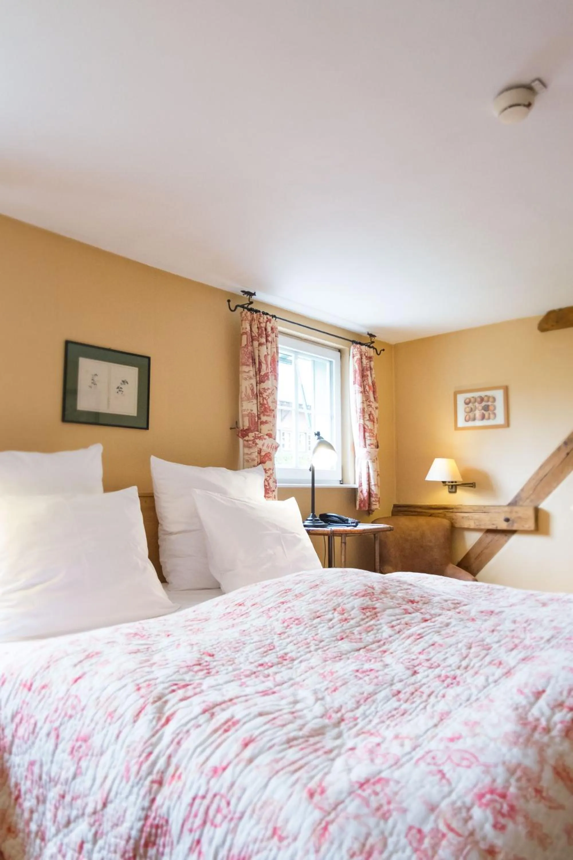 Photo of the whole room, Bed in Der Linslerhof - Hotel, Restaurant, Events & Natur