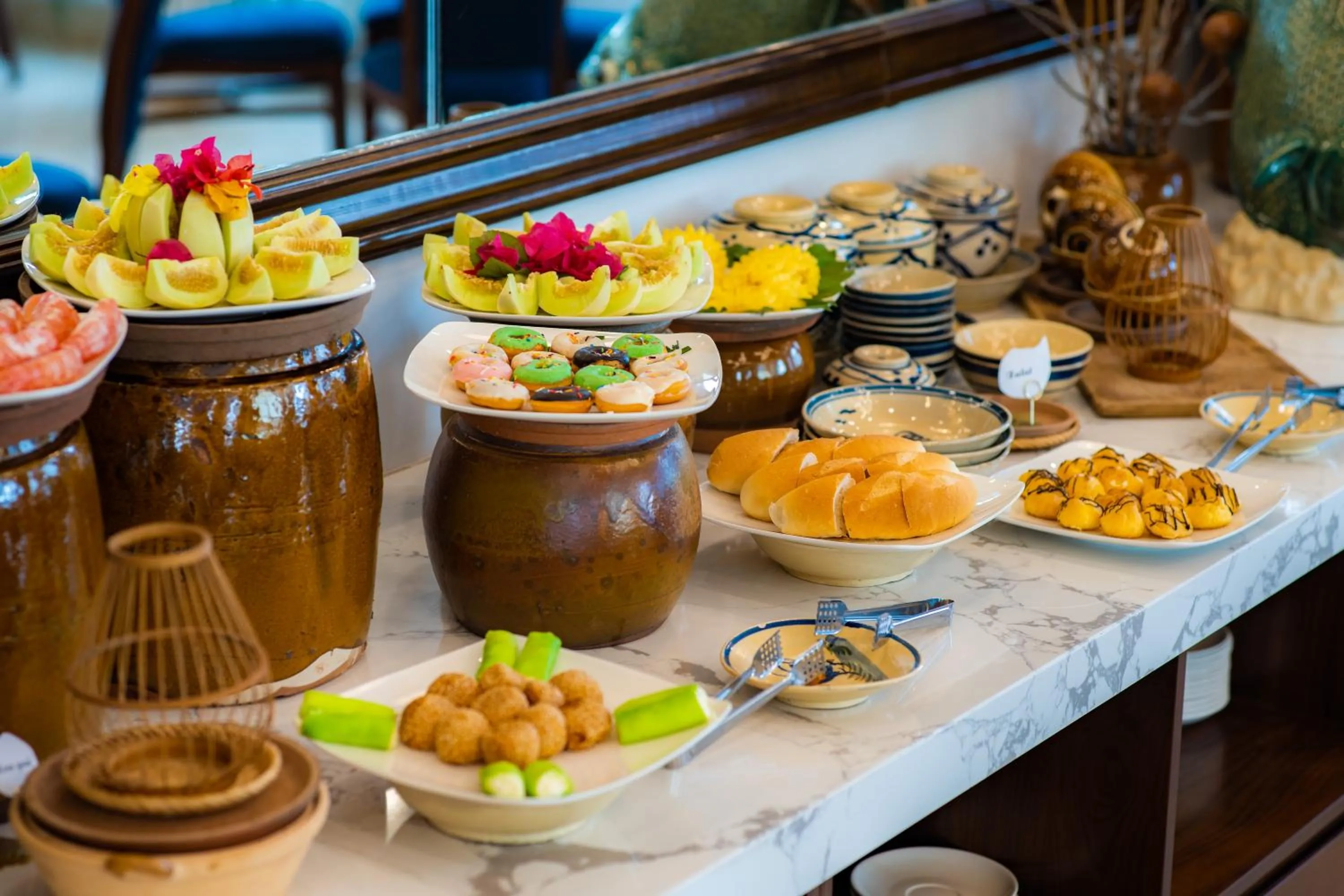 Breakfast in Hạ Long New Century Hotel