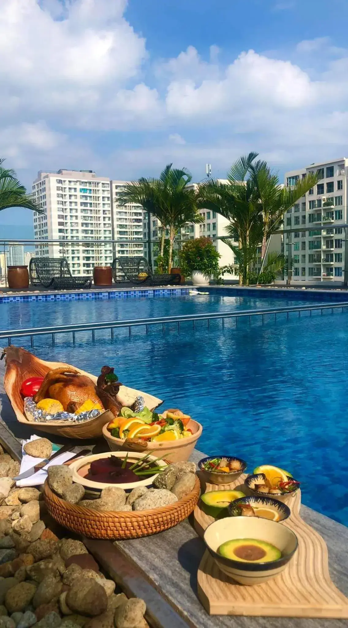 Pool view in Hạ Long New Century Hotel Pool view in Hạ Long New Century Hotel