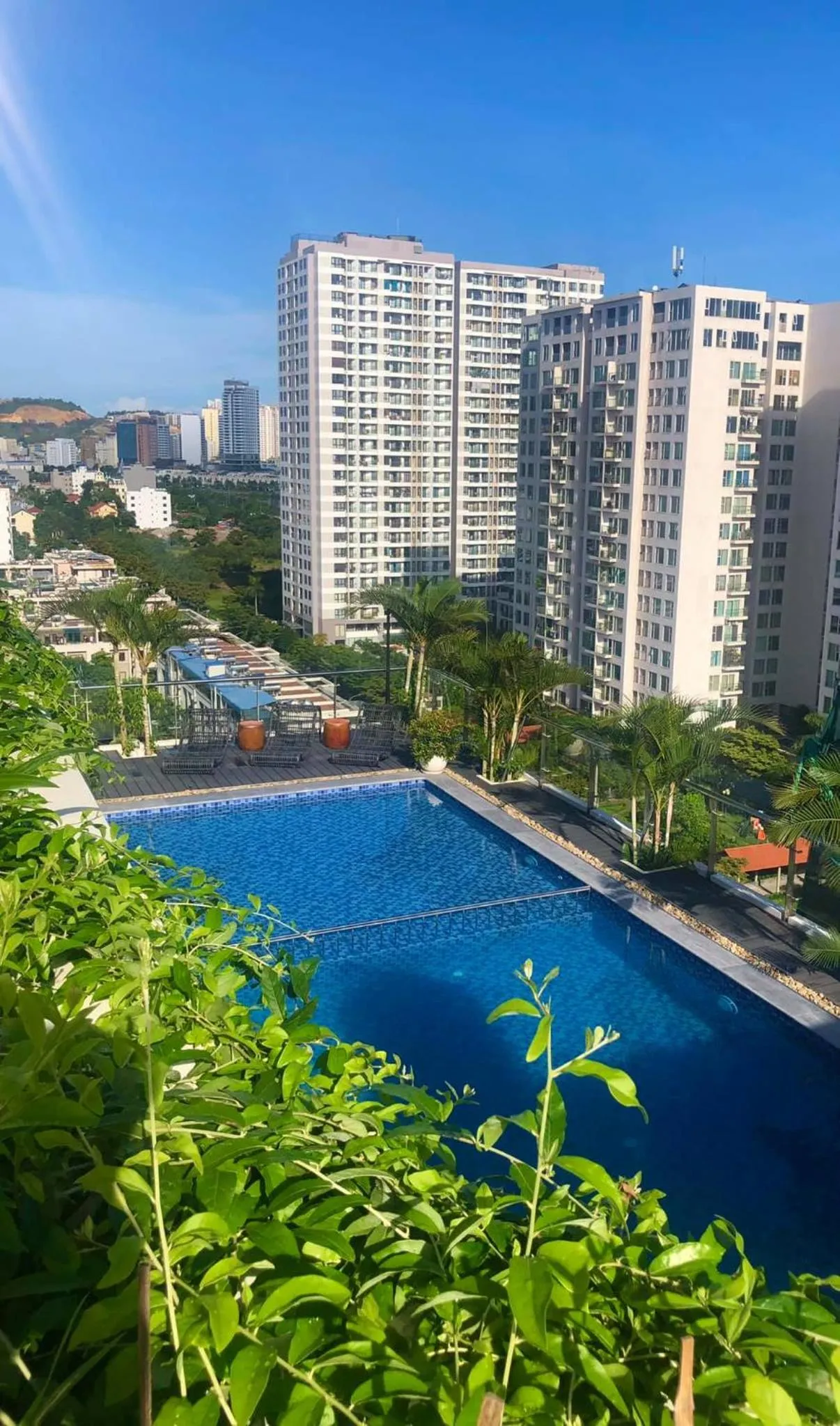 Swimming pool in Hạ Long New Century Hotel