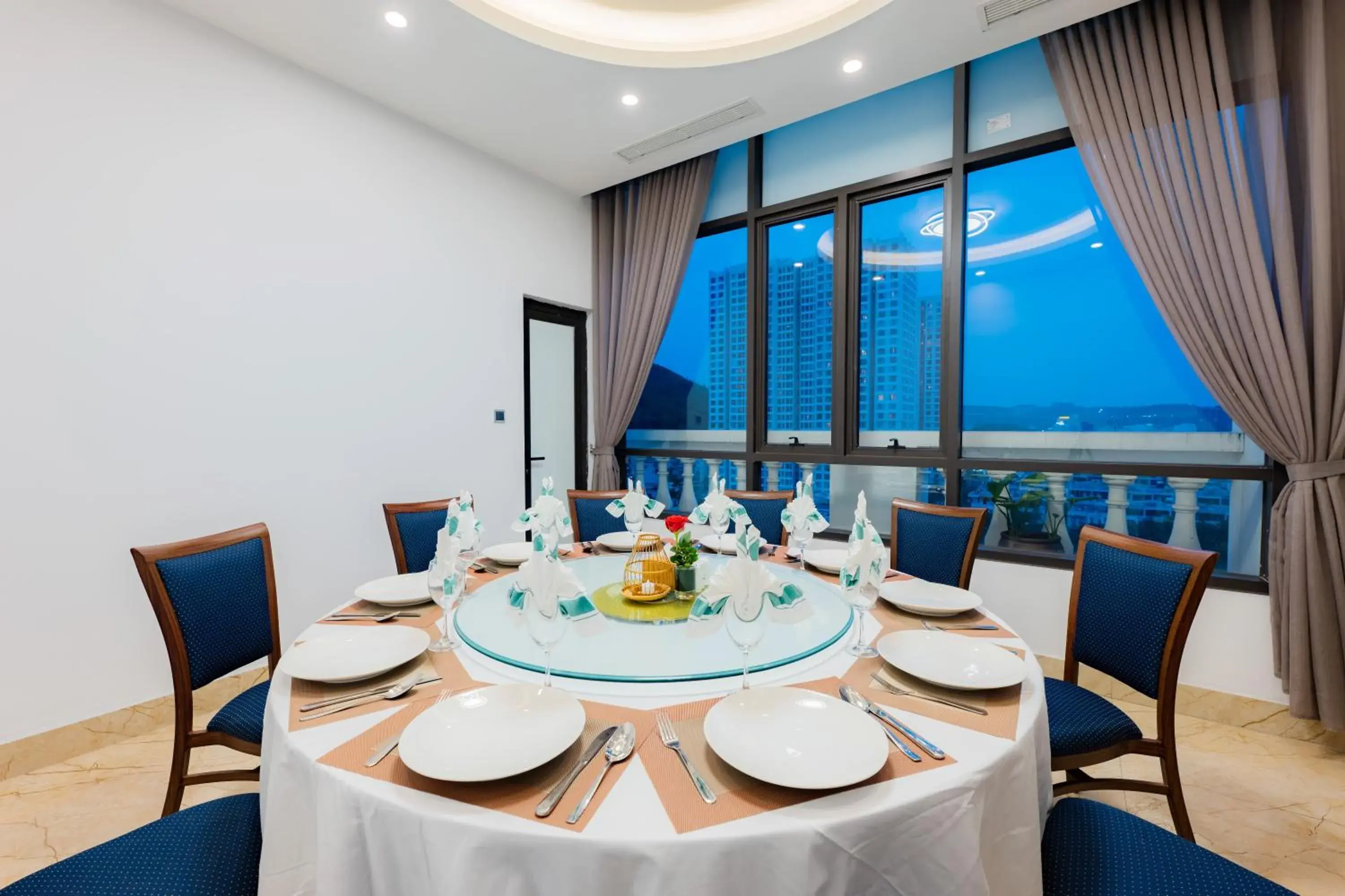 Food and drinks in Hạ Long New Century Hotel Food and drinks in Hạ Long New Century Hotel