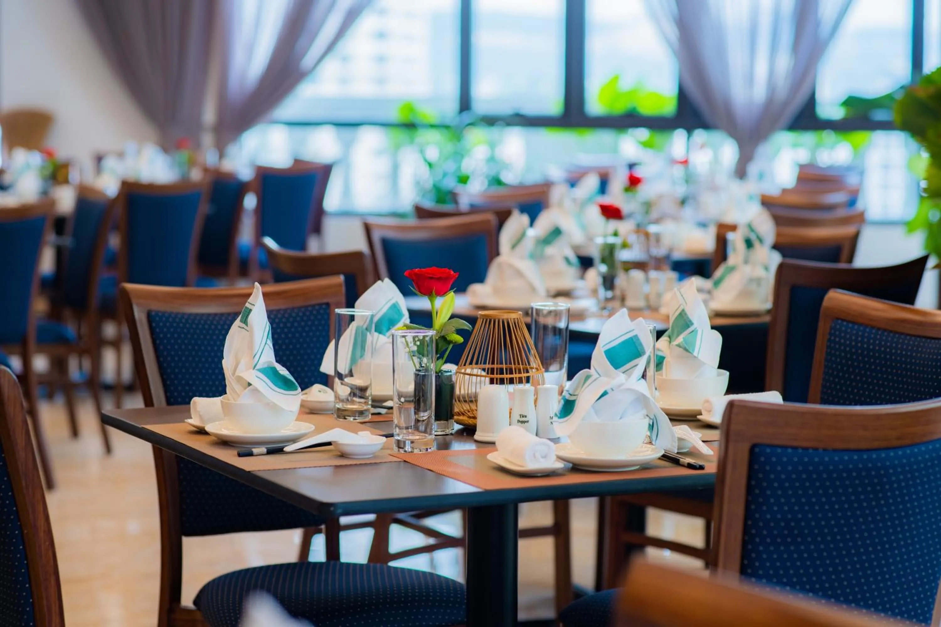 Restaurant/places to eat in Hạ Long New Century Hotel