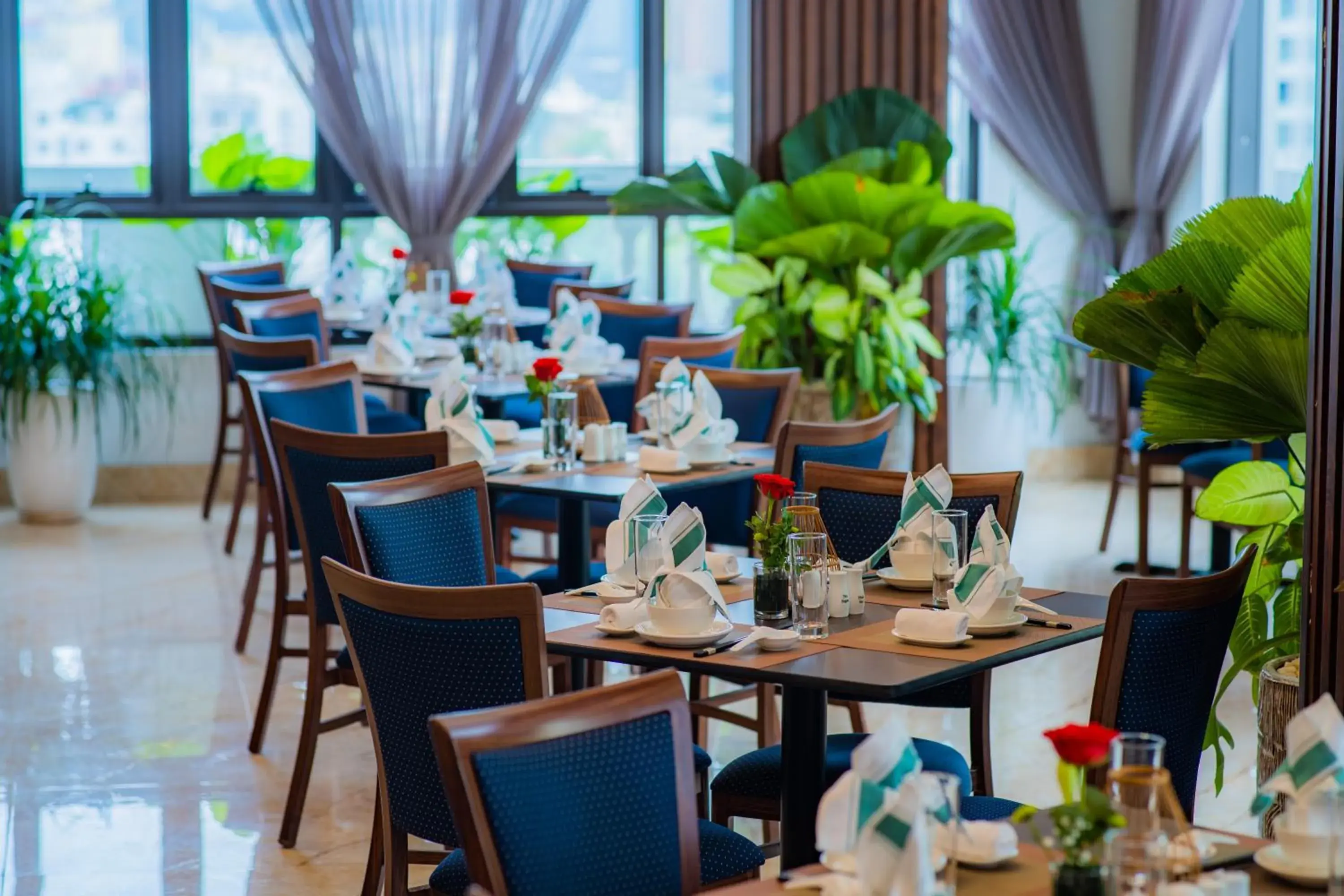 Restaurant/places to eat in Hạ Long New Century Hotel Restaurant/places to eat in Hạ Long New Century Hotel