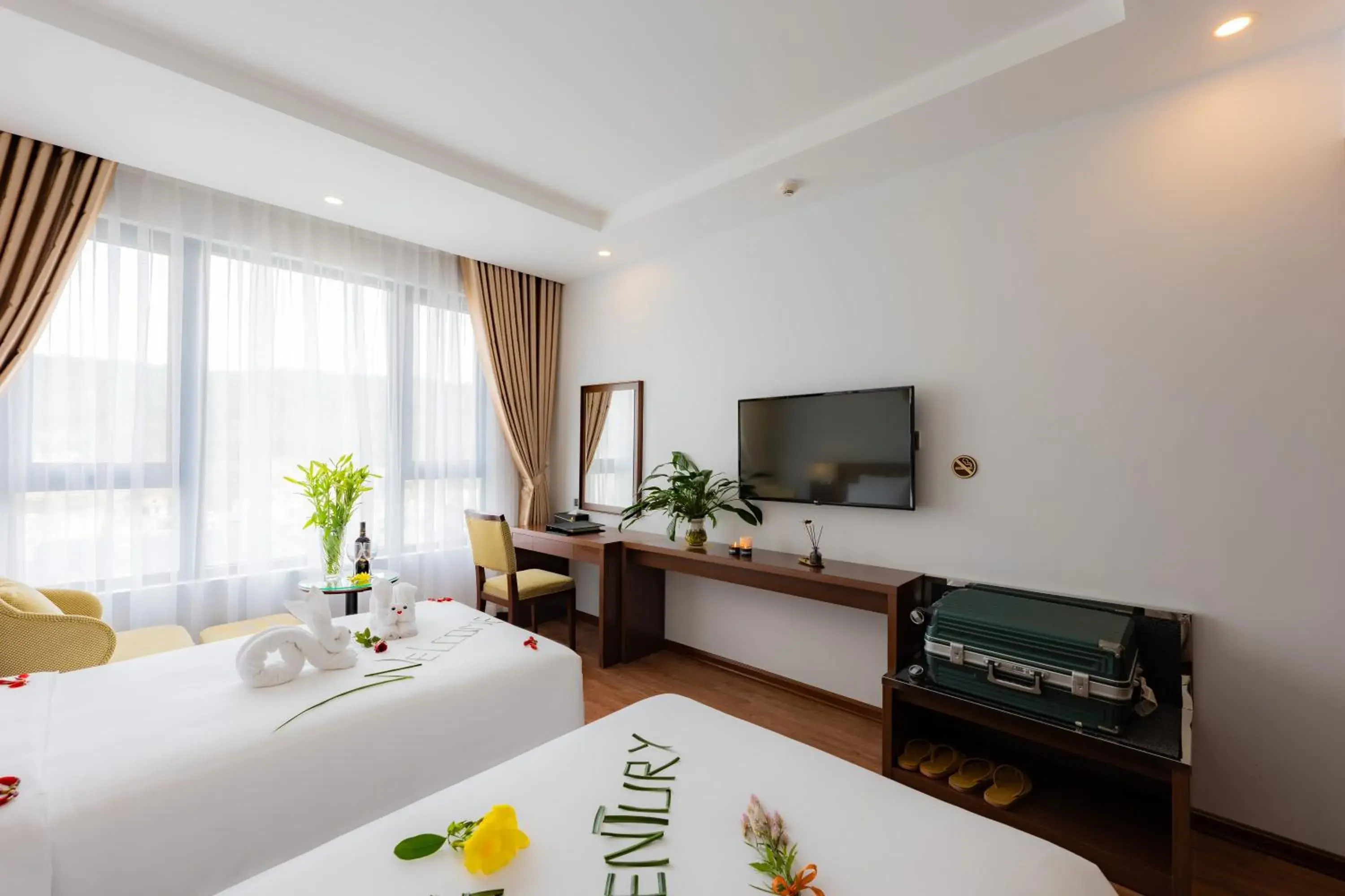 Bedroom, Bed in Hạ Long New Century Hotel Bedroom, Bed in Hạ Long New Century Hotel