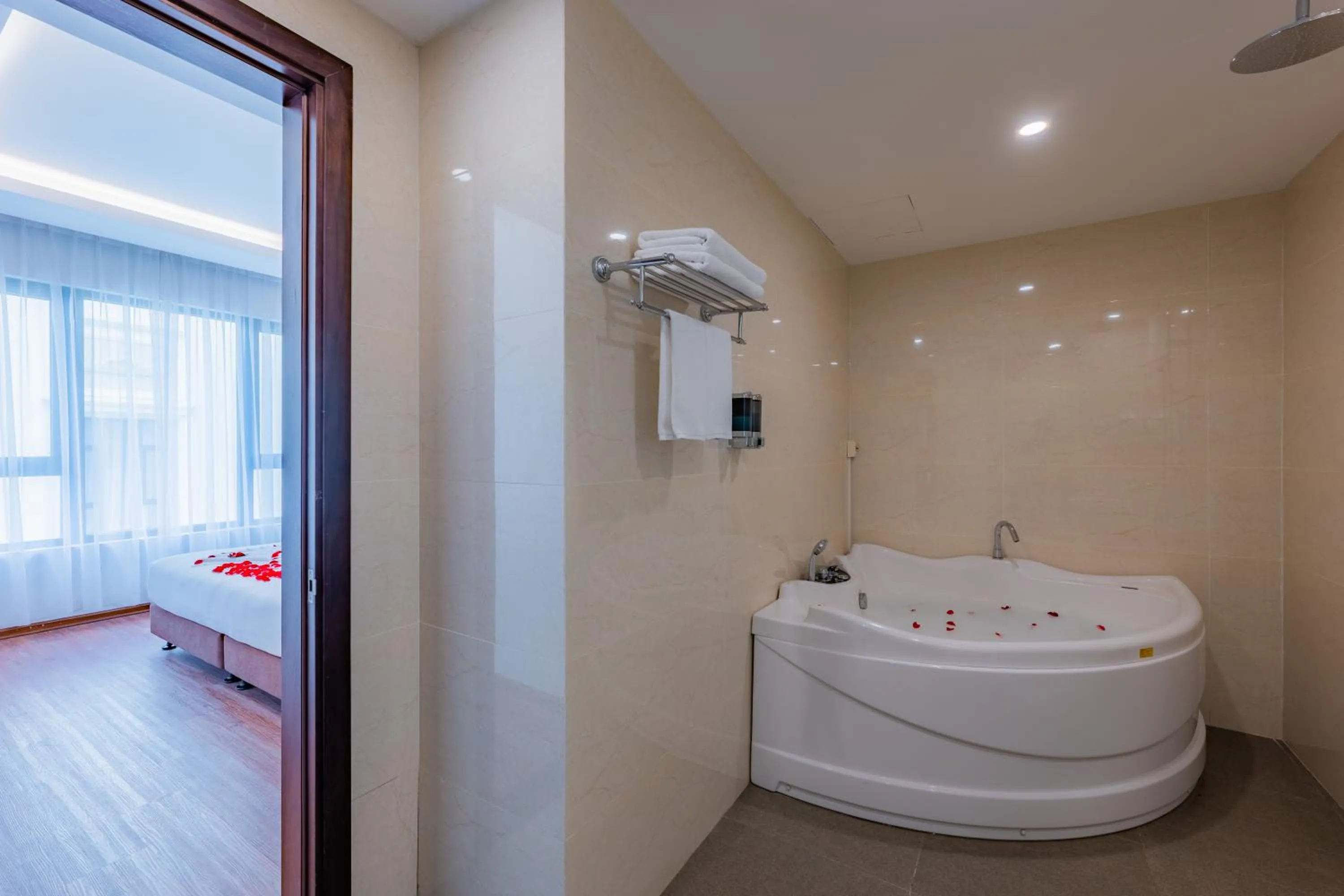 Bathroom in Hạ Long New Century Hotel