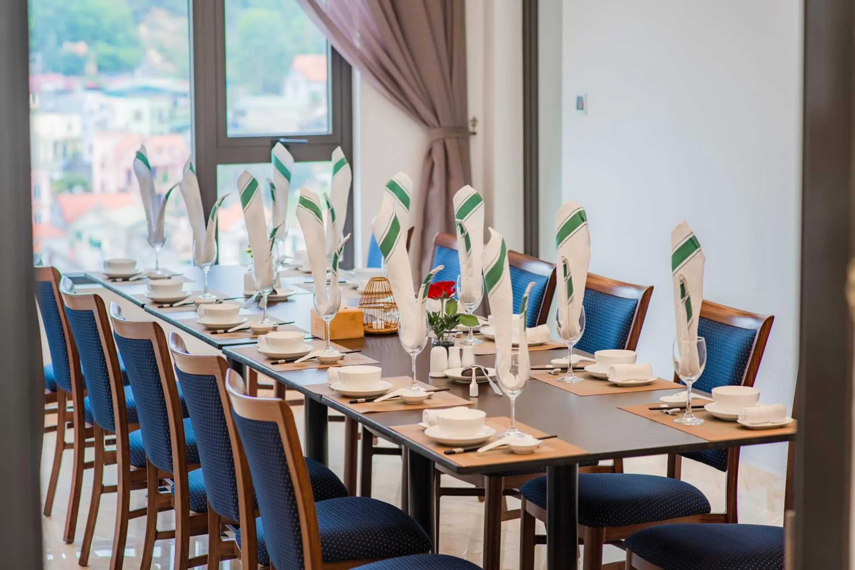 Restaurant/places to eat in Hạ Long New Century Hotel Restaurant/places to eat in Hạ Long New Century Hotel