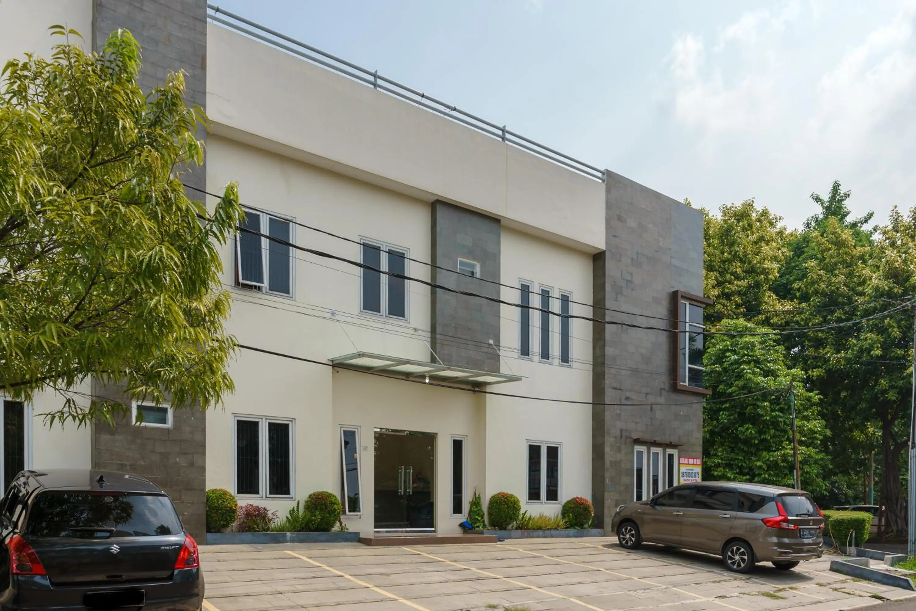 Property building in Dago Suites Syariah Cikarang Mitra RedDoorz