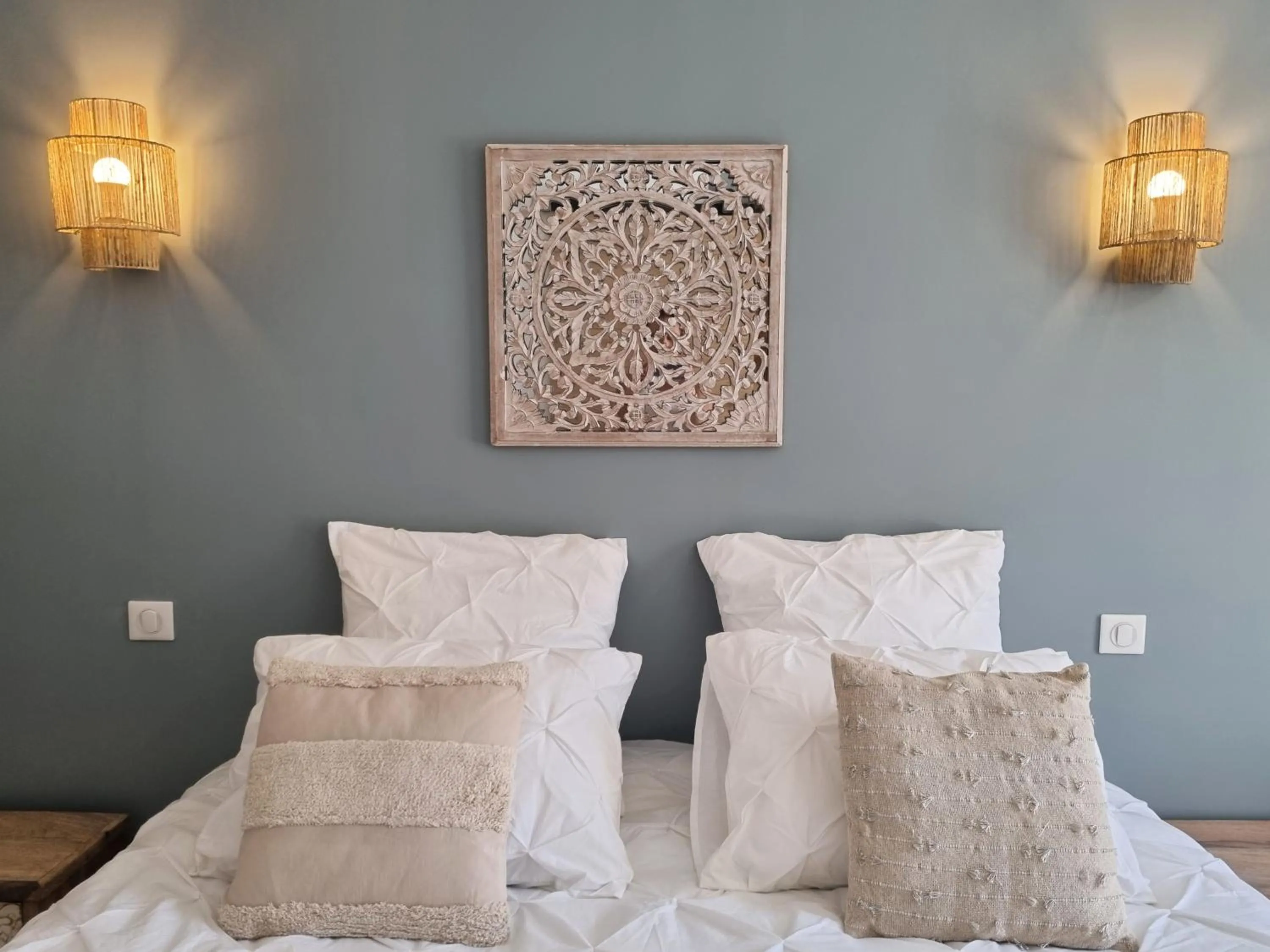 Bed in Cosy en Provence - Piscine chauffée de mai à septembre