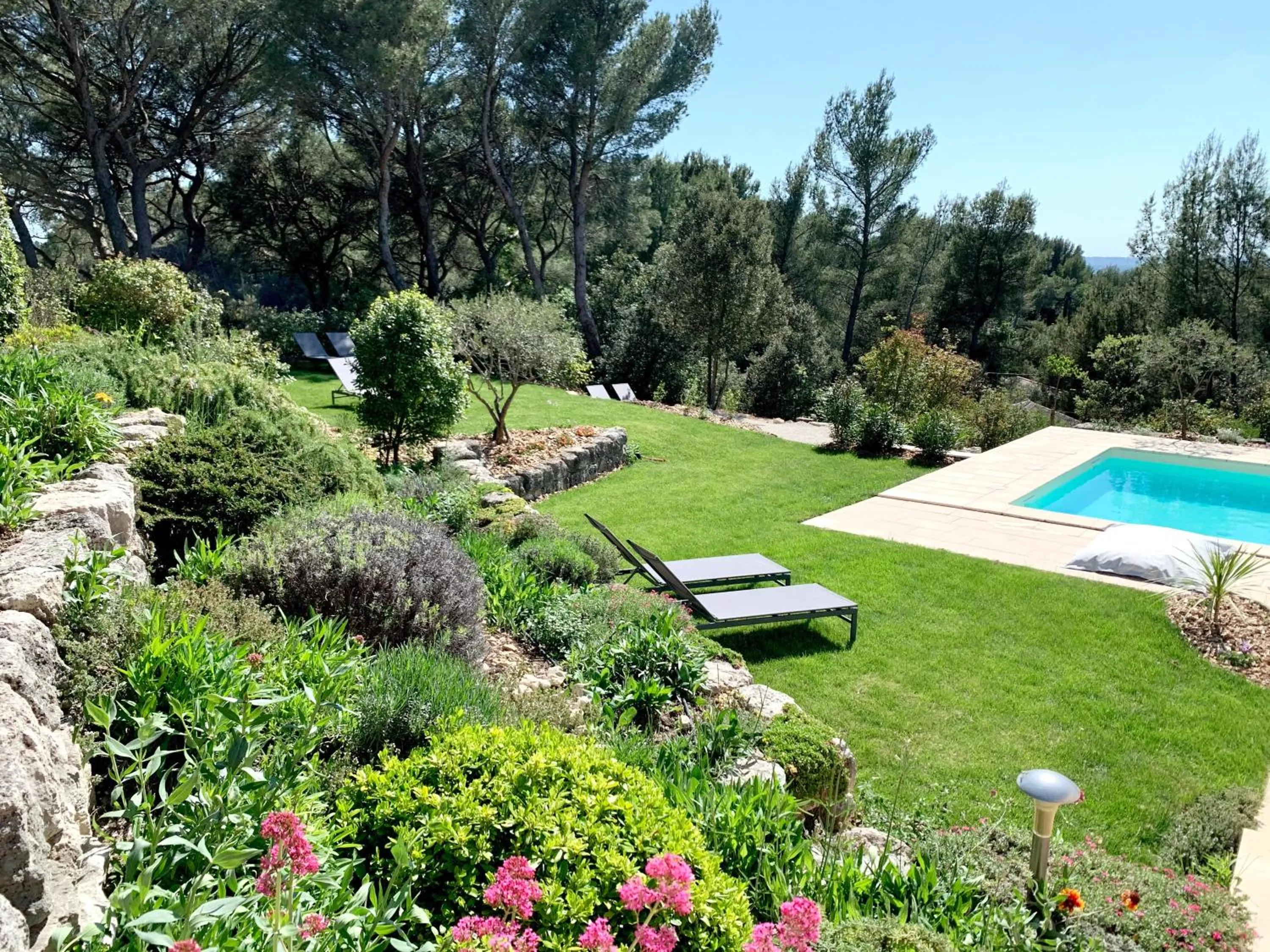 Garden in Cosy en Provence - Piscine chauffée de mai à septembre
