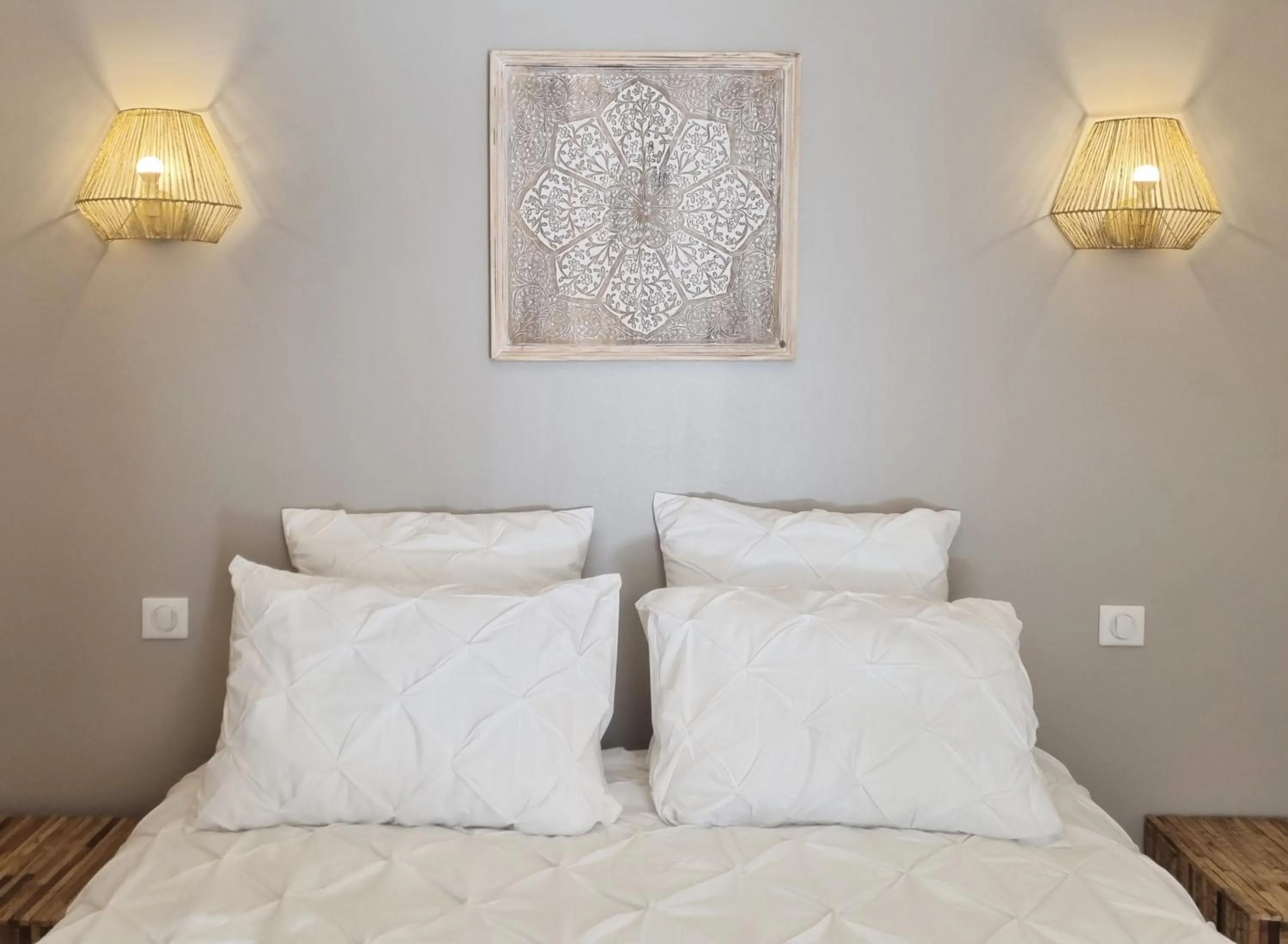 Decorative detail, Bed in Cosy en Provence - Piscine chauffée de mai à septembre