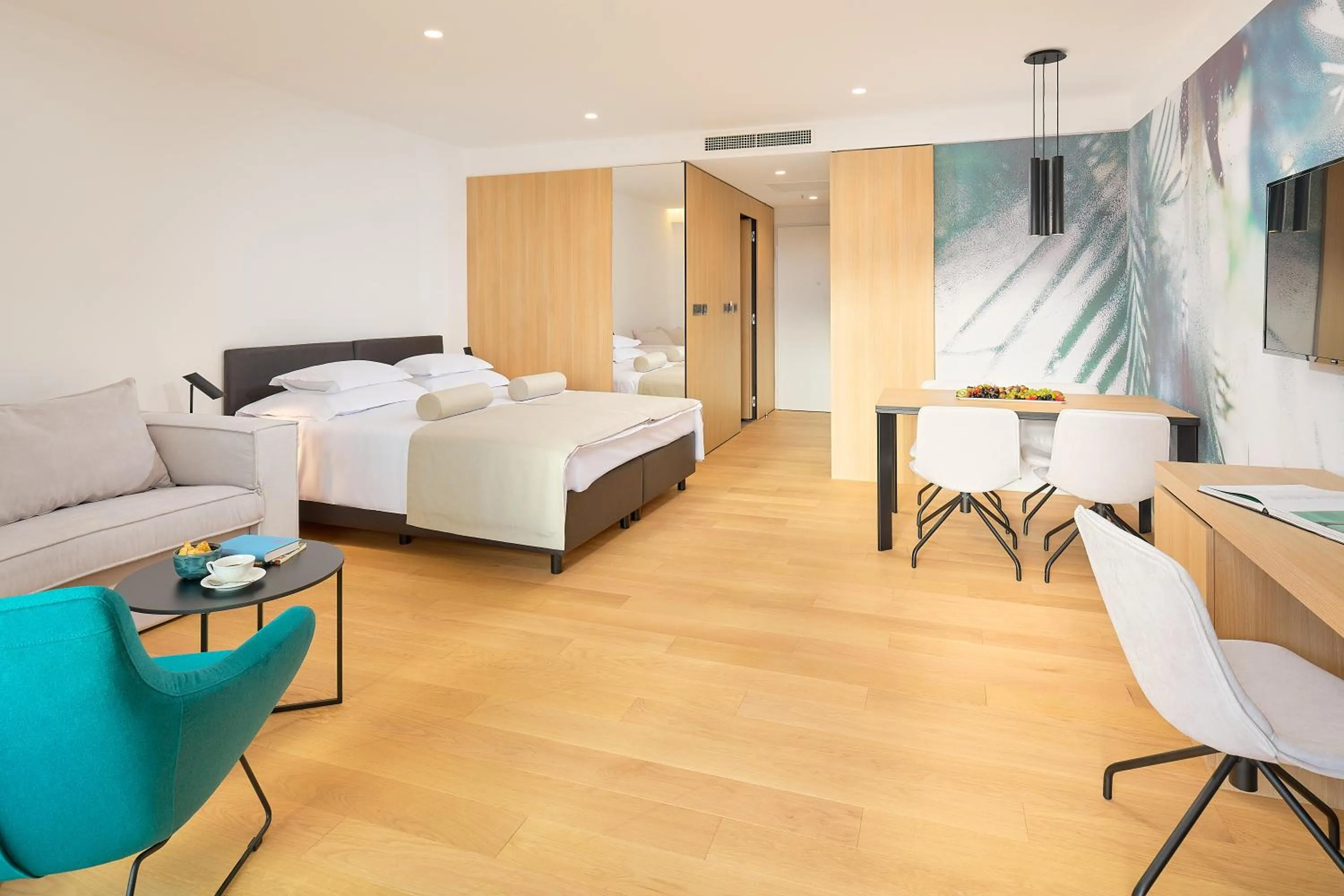 Photo of the whole room, Bed in Amphora's Garden