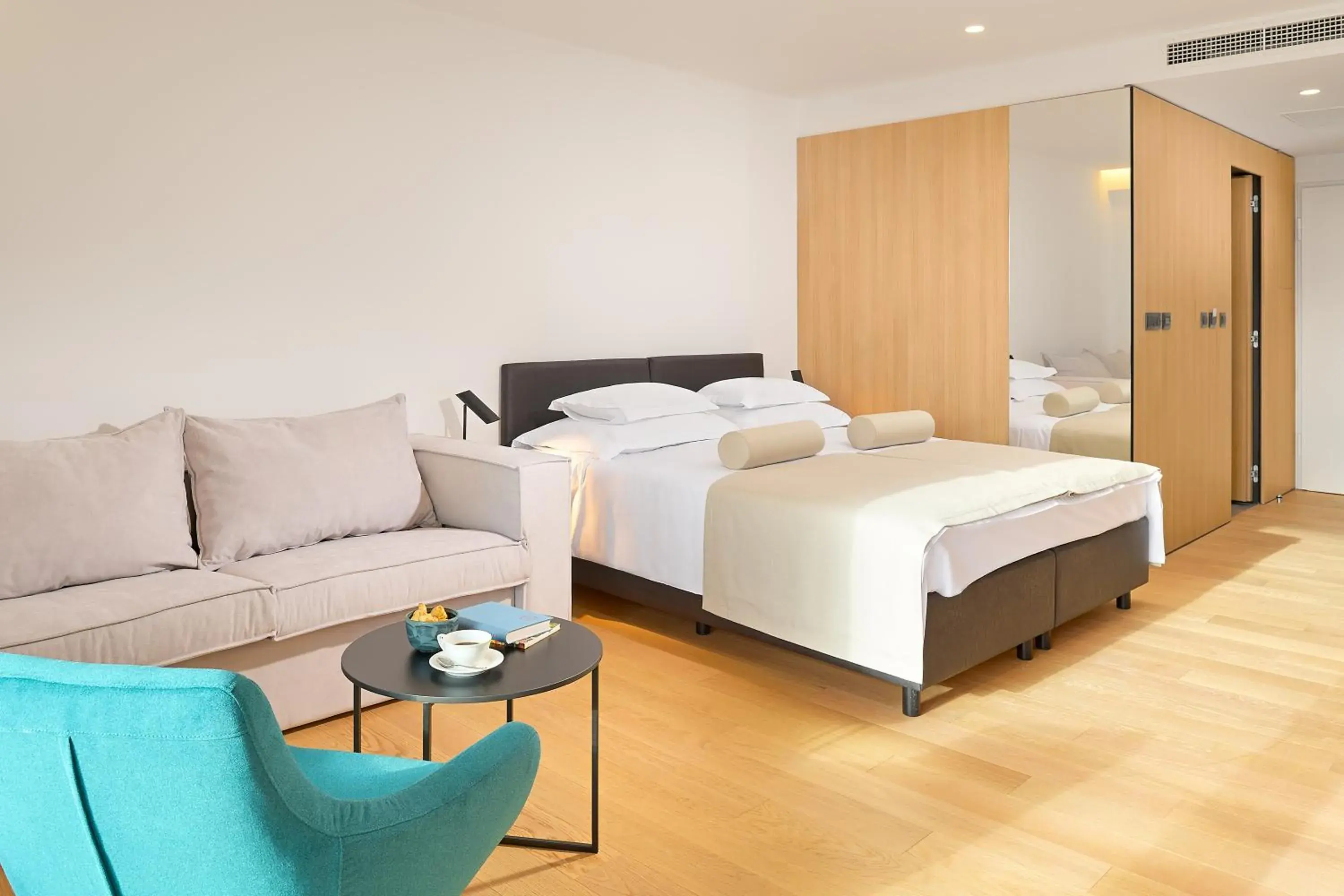 Studio apartment with partial sea view in Amphora's Garden Studio apartment with partial sea view in Amphora's Garden