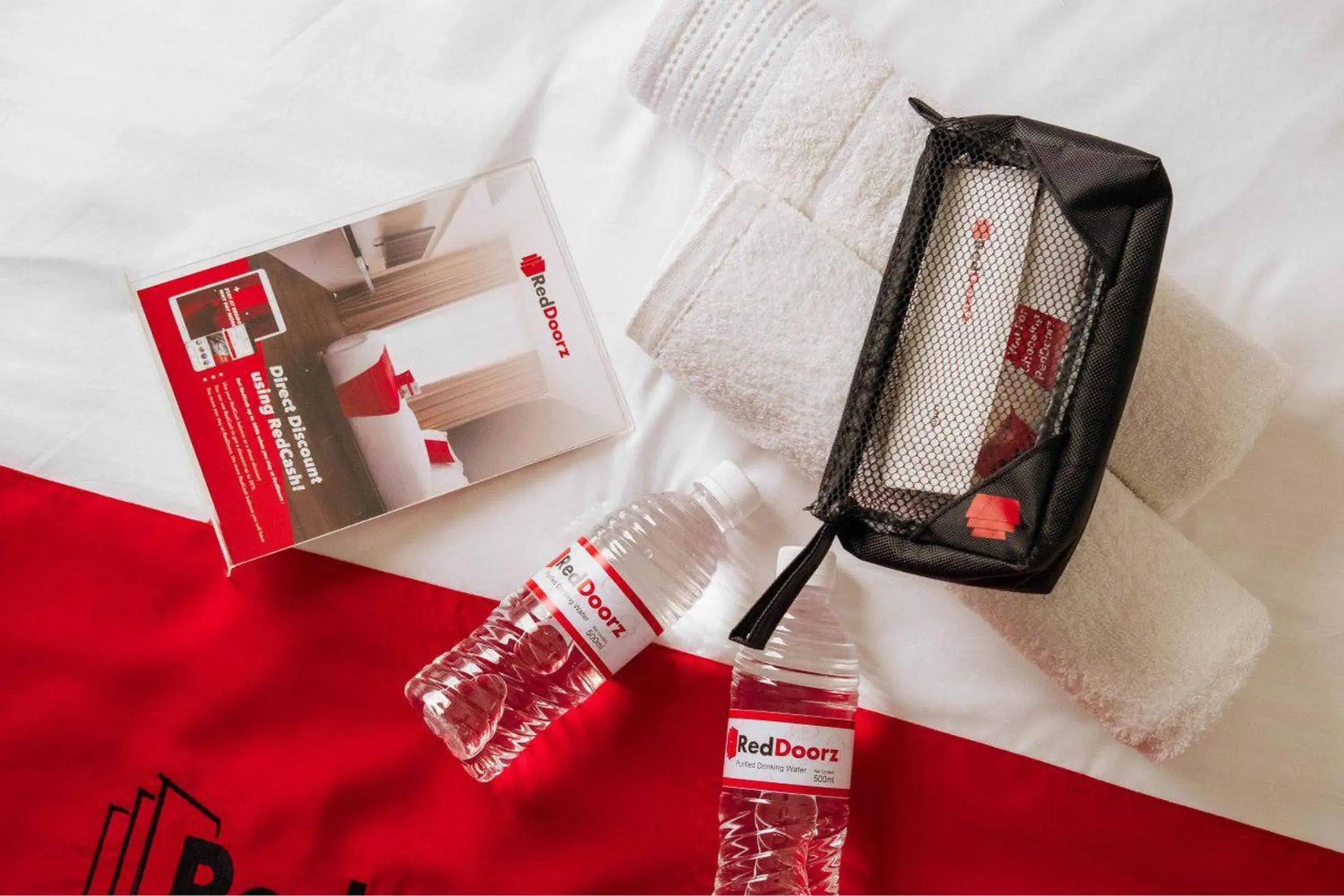 Property building in RedDoorz @ Sekip Medan Property building in RedDoorz @ Sekip Medan