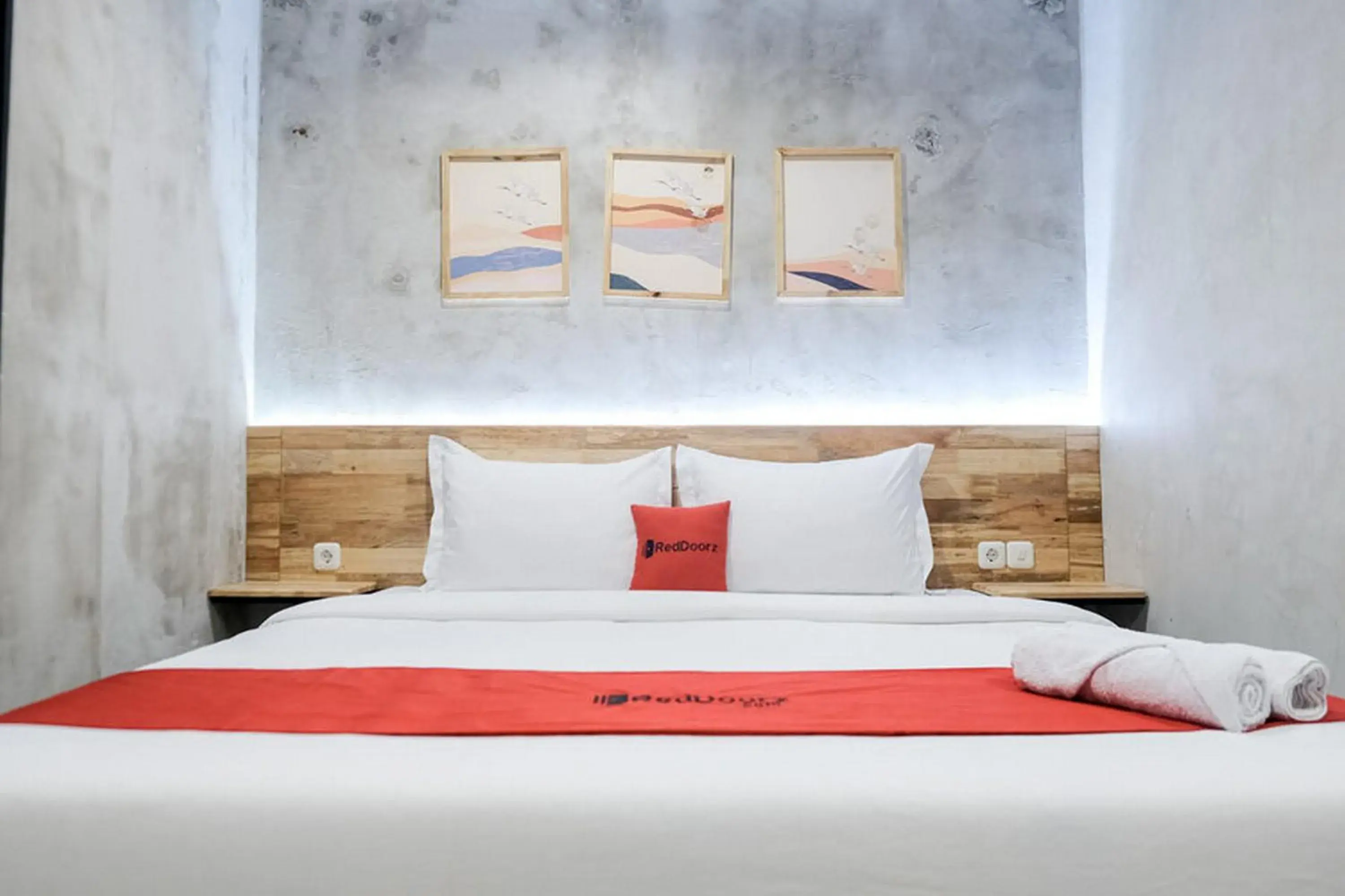 Bed in RedDoorz @ Sekip Medan Bed in RedDoorz @ Sekip Medan