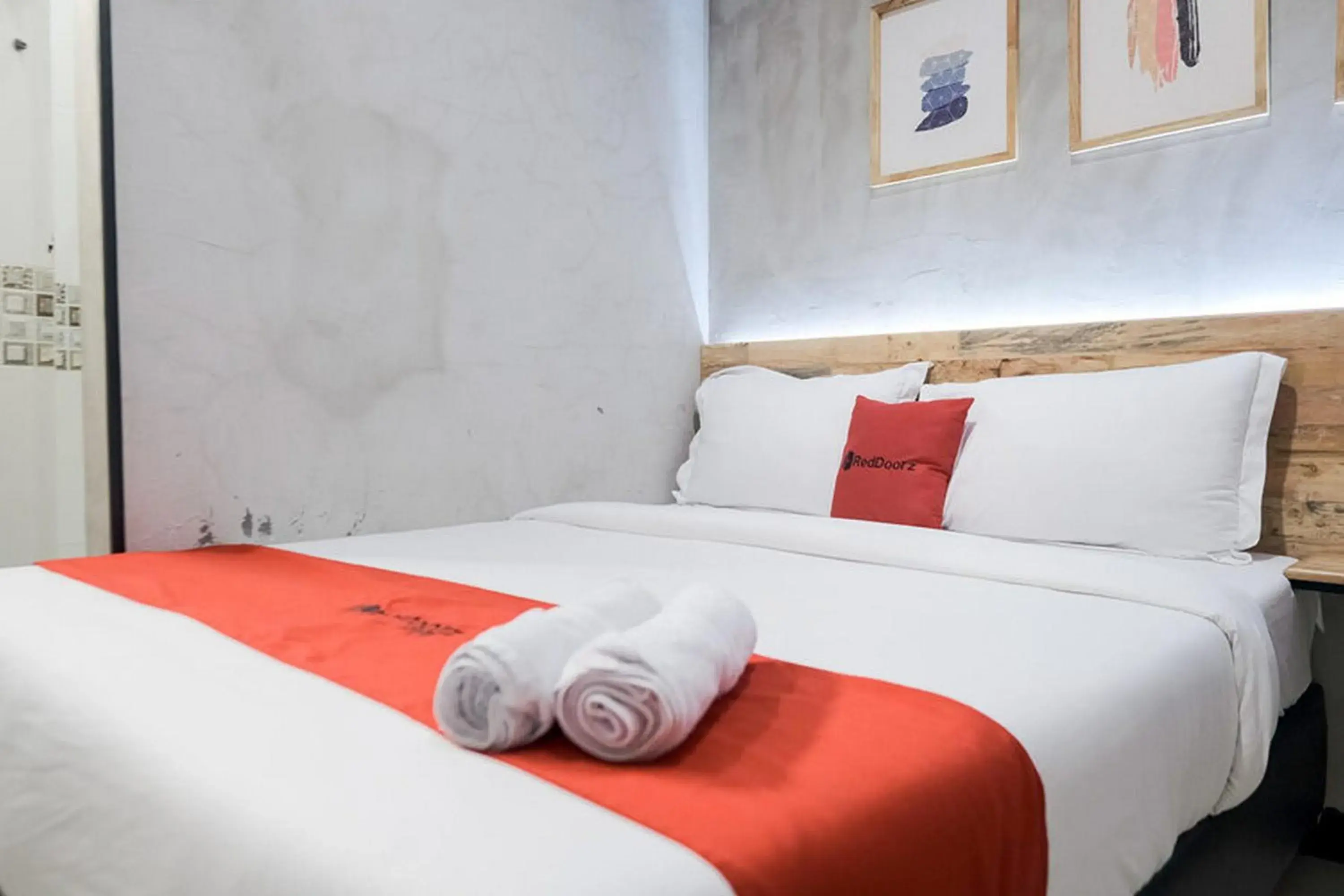 Bed in RedDoorz @ Sekip Medan Bed in RedDoorz @ Sekip Medan