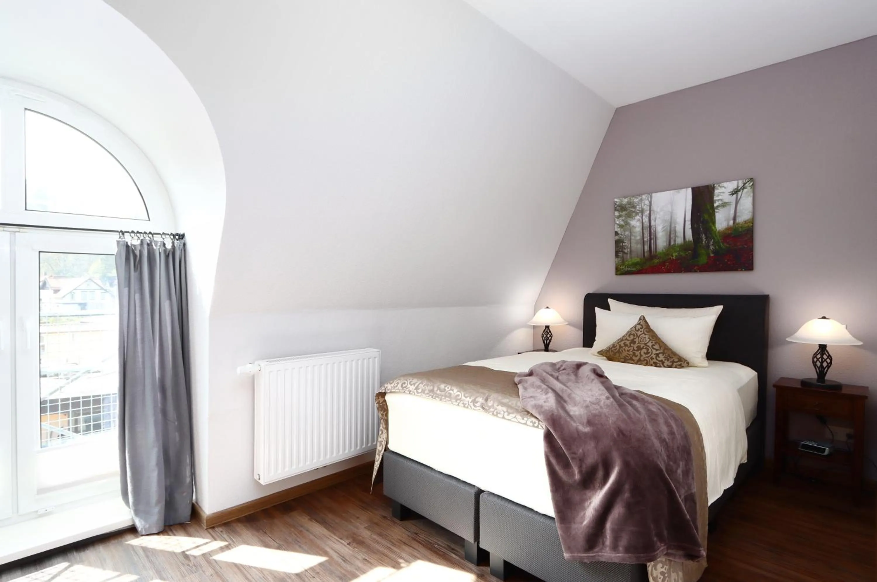 Bed in Parkhotel Flora