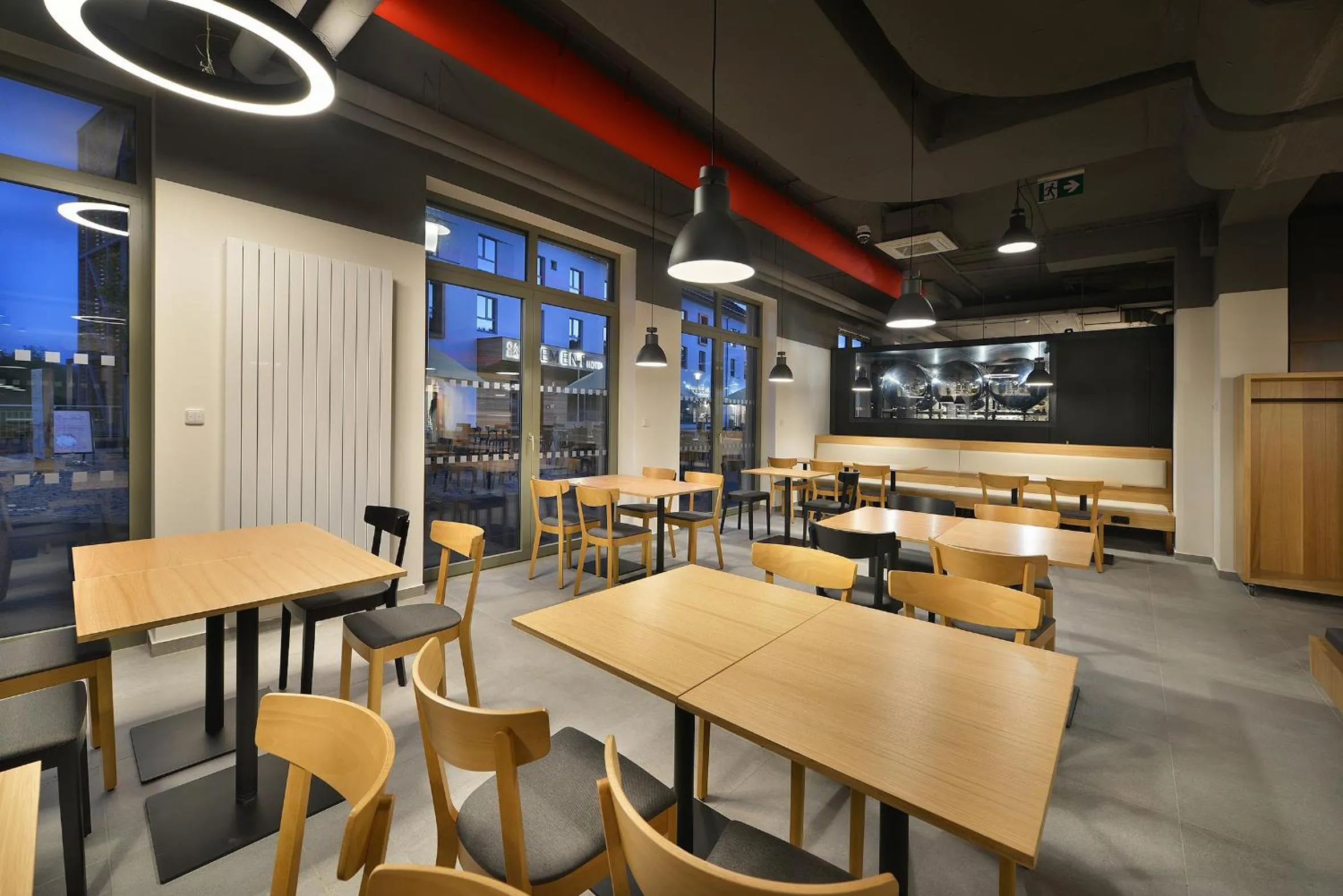 Restaurant/places to eat in Hotel Element