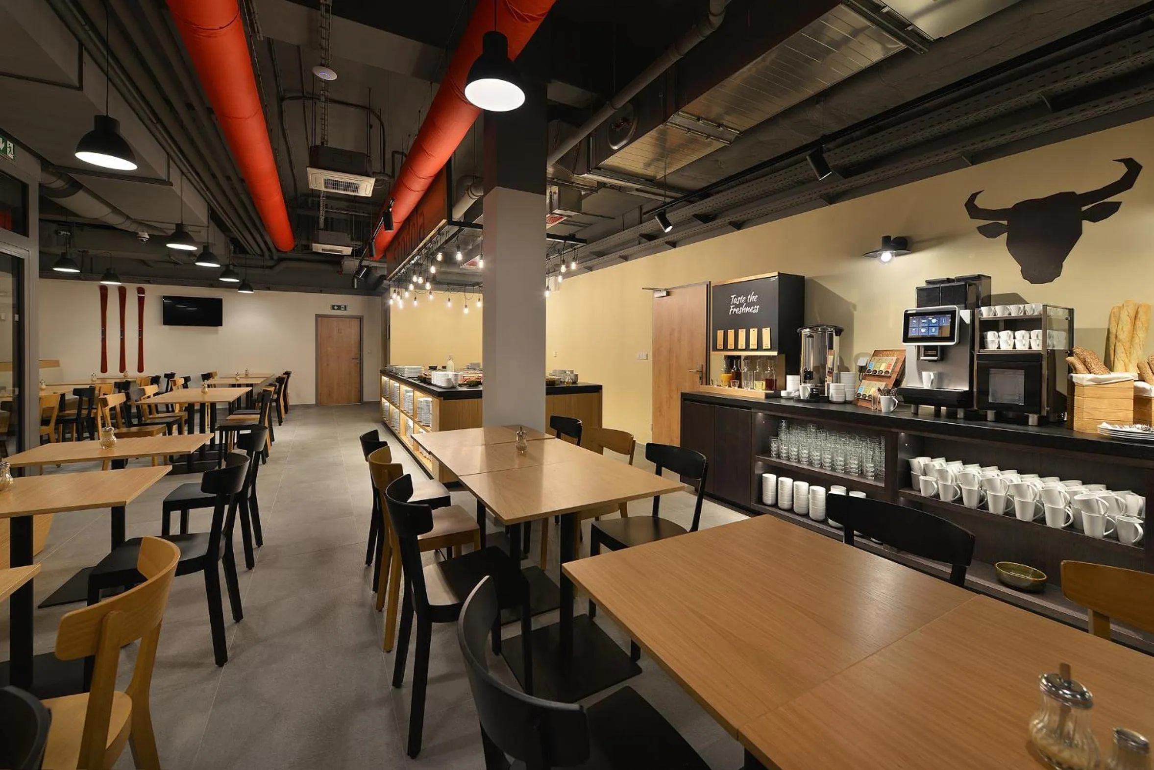 Breakfast in Hotel Element