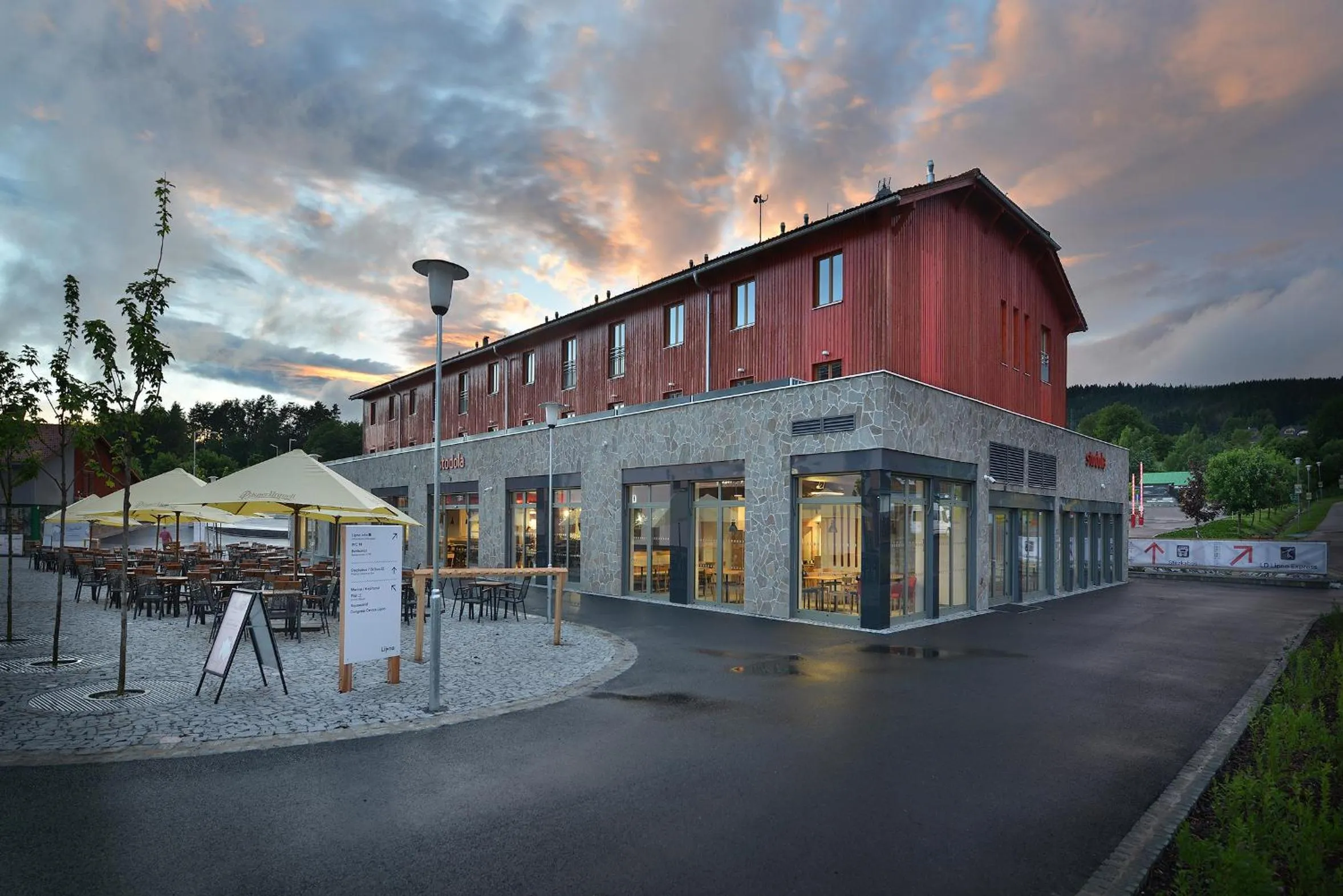 Property building in Hotel Element