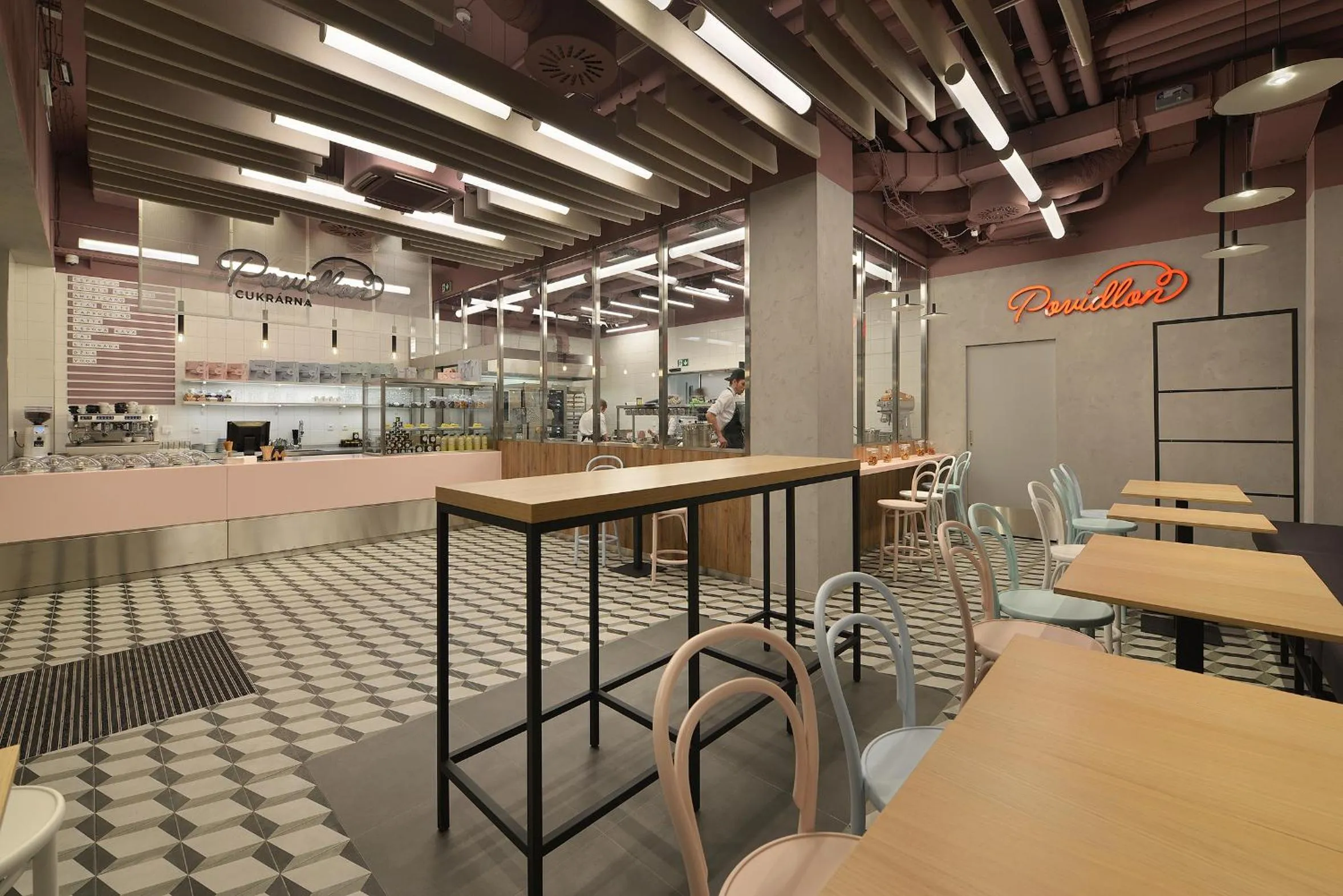 Restaurant/places to eat in Hotel Element