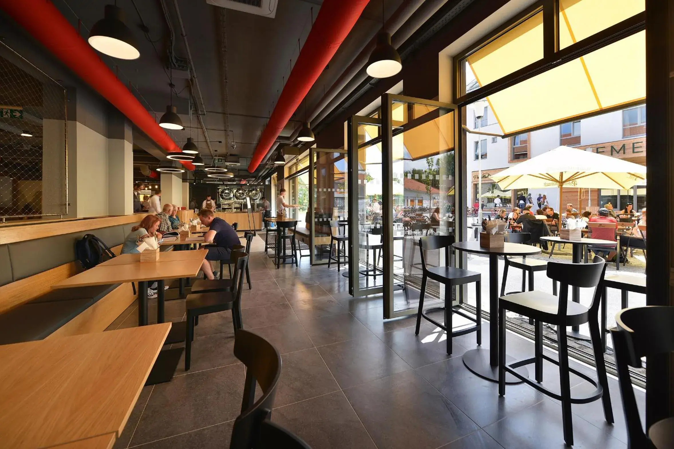 Restaurant/places to eat in Hotel Element Restaurant/places to eat in Hotel Element