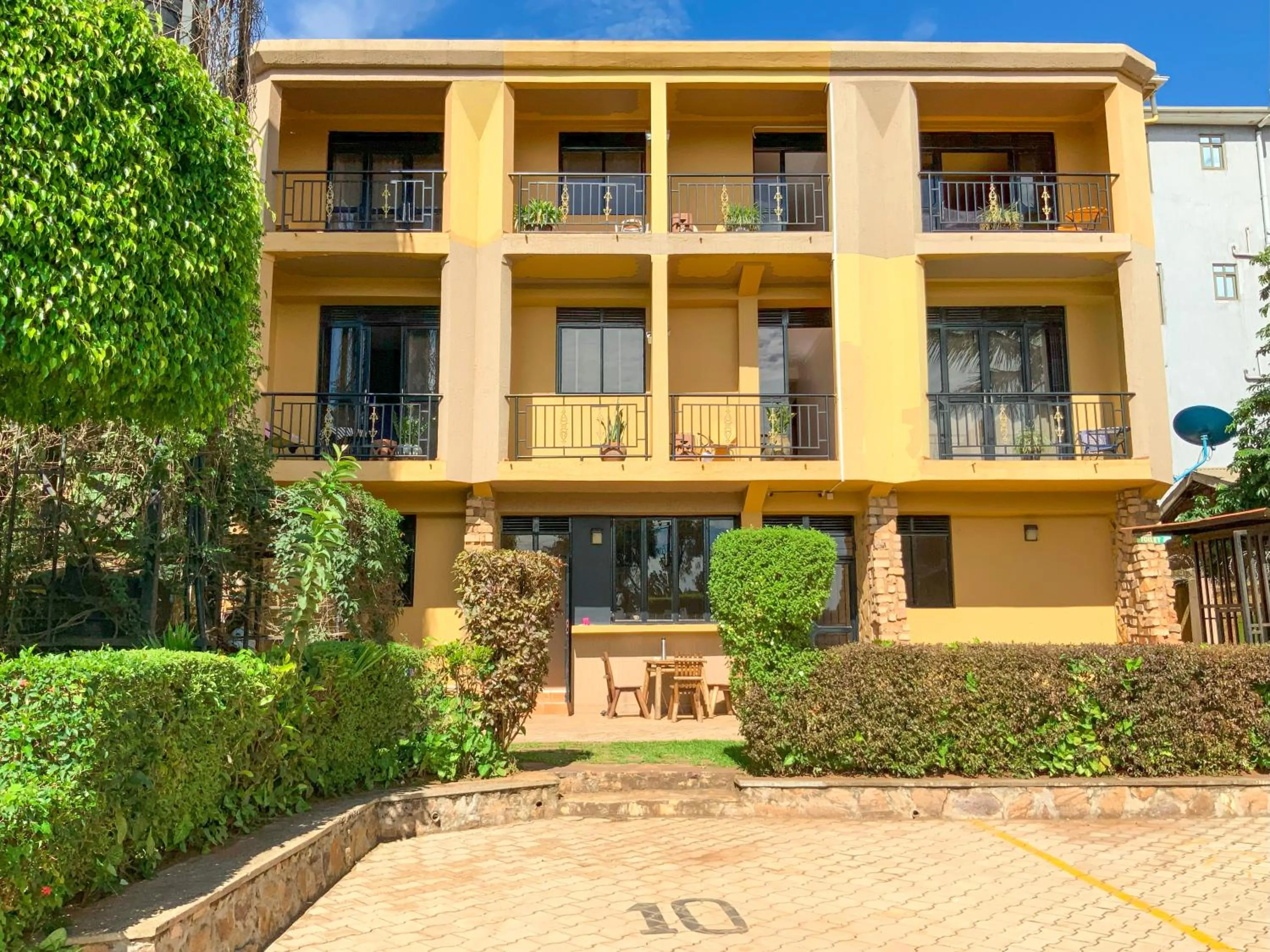 Property building in Hendo Hotel