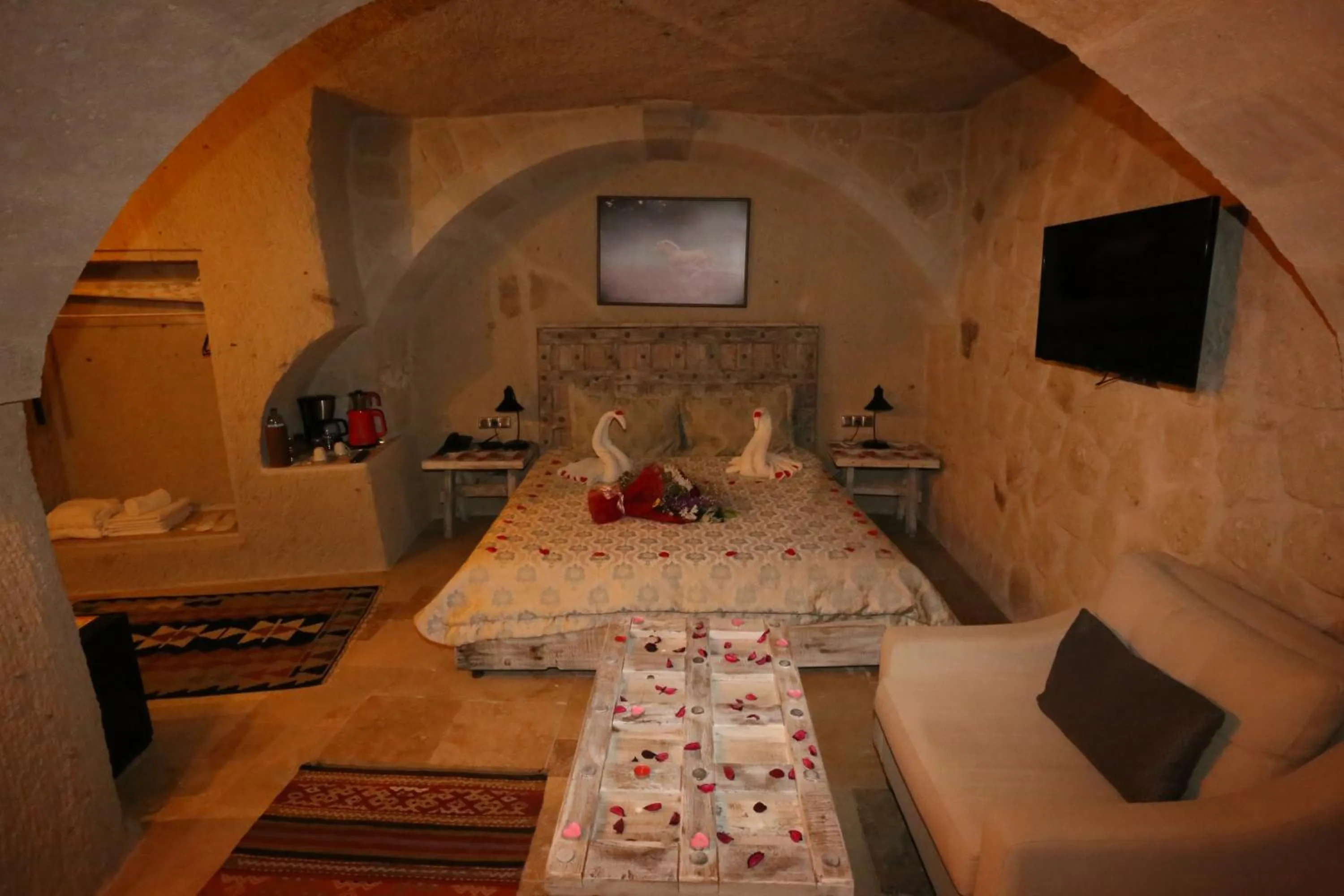 Photo of the whole room, Bed in Nox Cave Hotel Special Class
