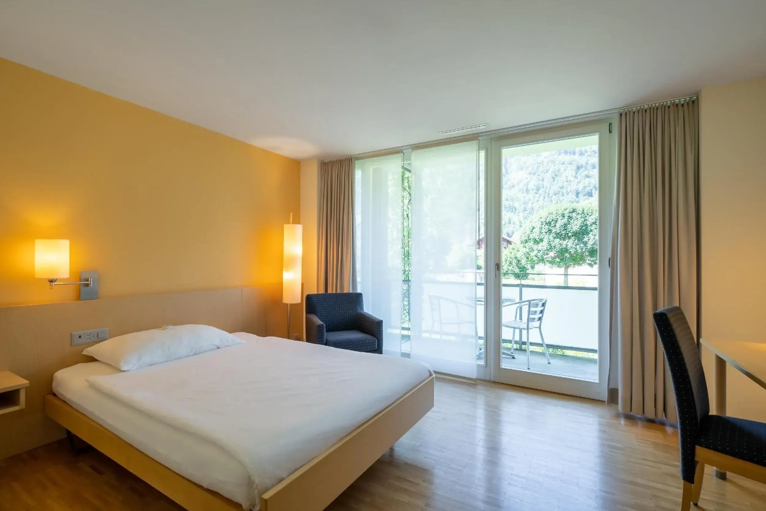 Classic Single Room with Grandlit - single occupancy in Hotel Artos Interlaken Classic Single Room with Grandlit - single occupancy in Hotel Artos Interlaken