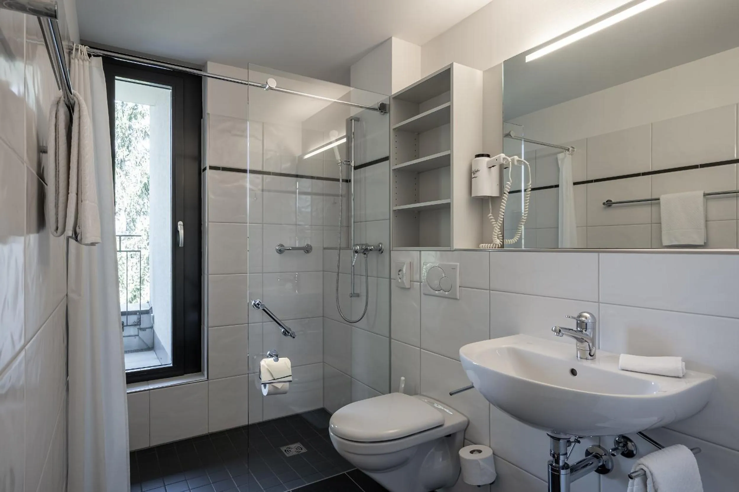 Bathroom in Hotel Artos Interlaken