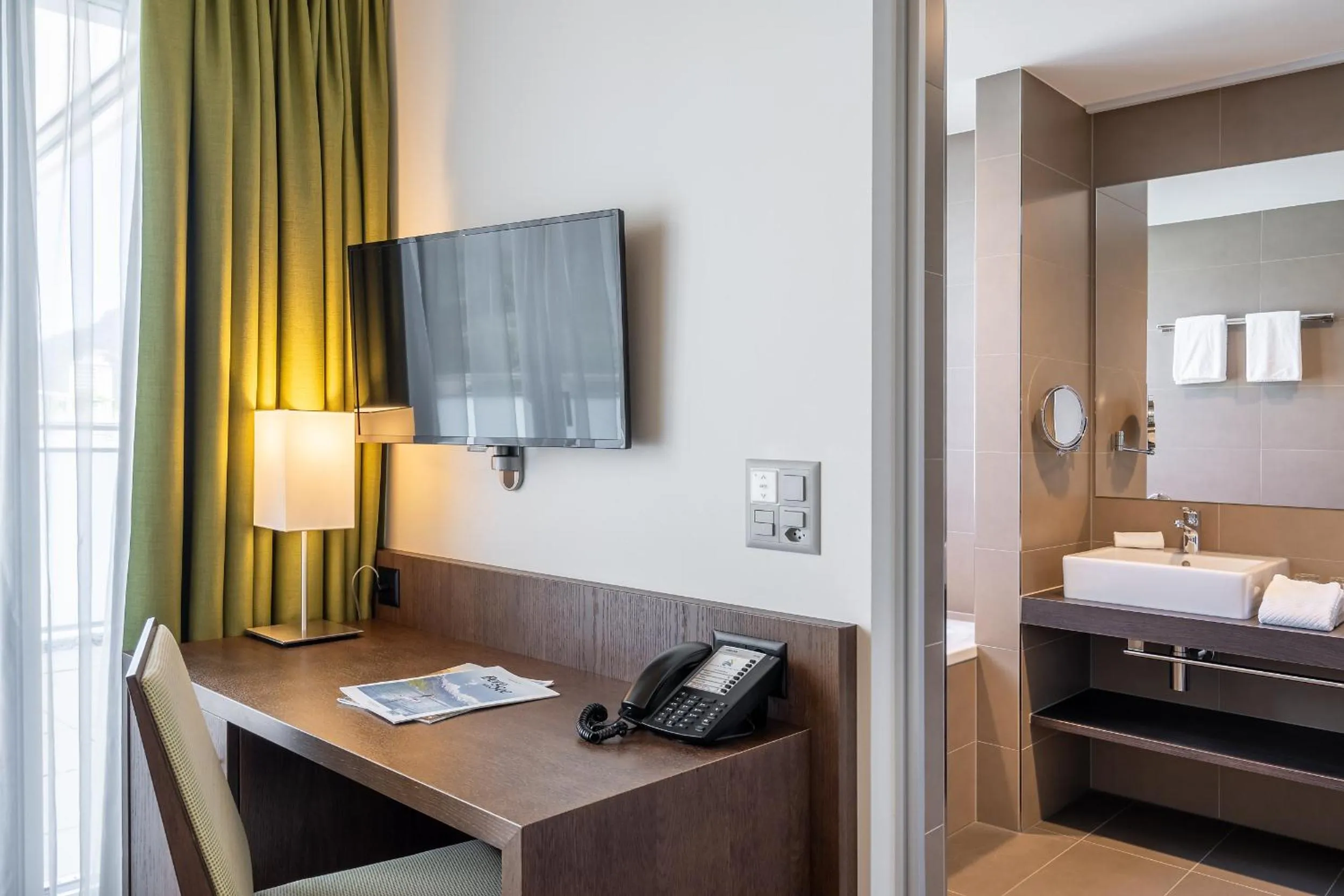 Bathroom, Bed in Hotel Artos Interlaken