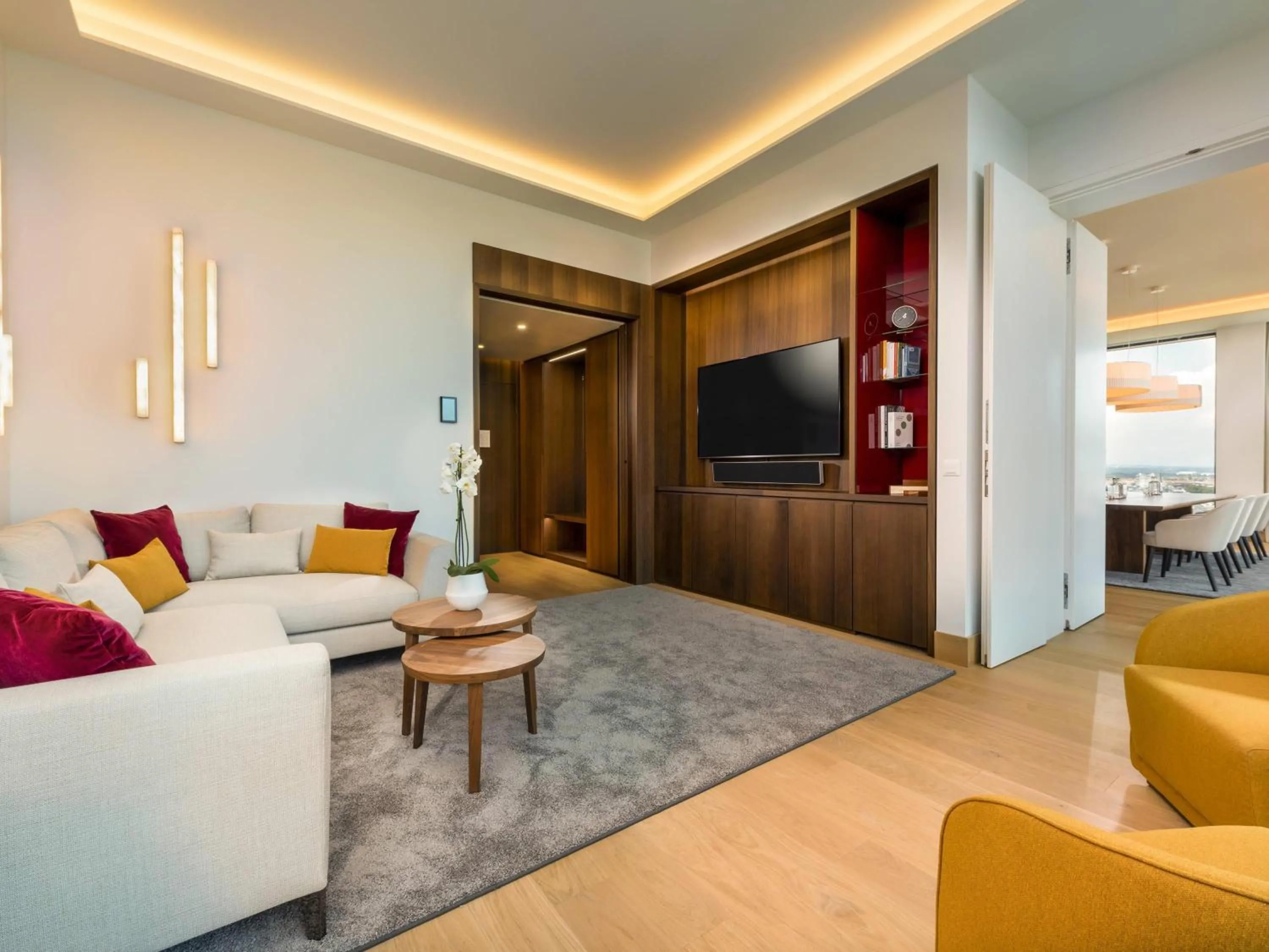 Bedroom in Mövenpick Hotel Basel