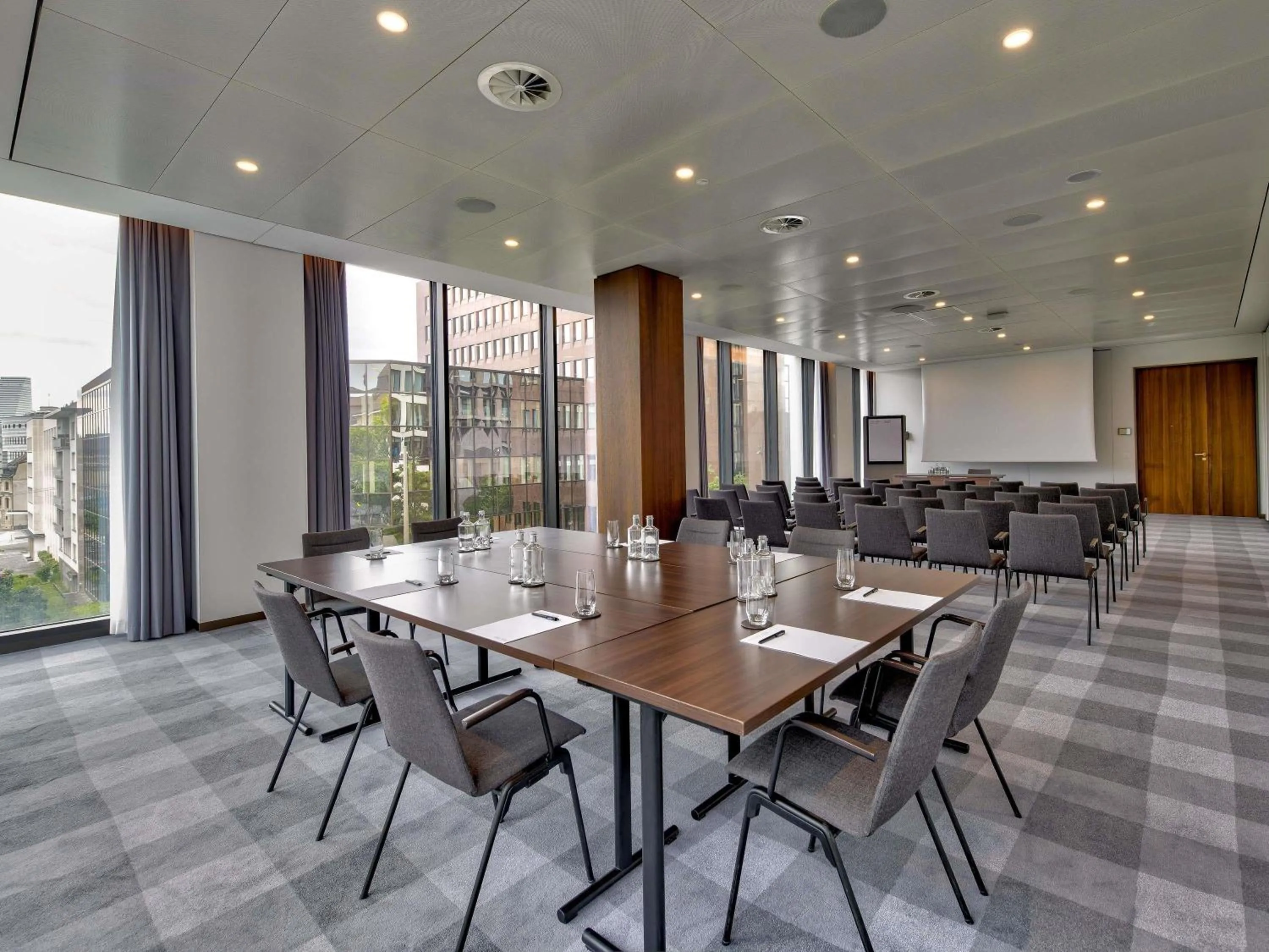 Meeting/conference room in Mövenpick Hotel Basel