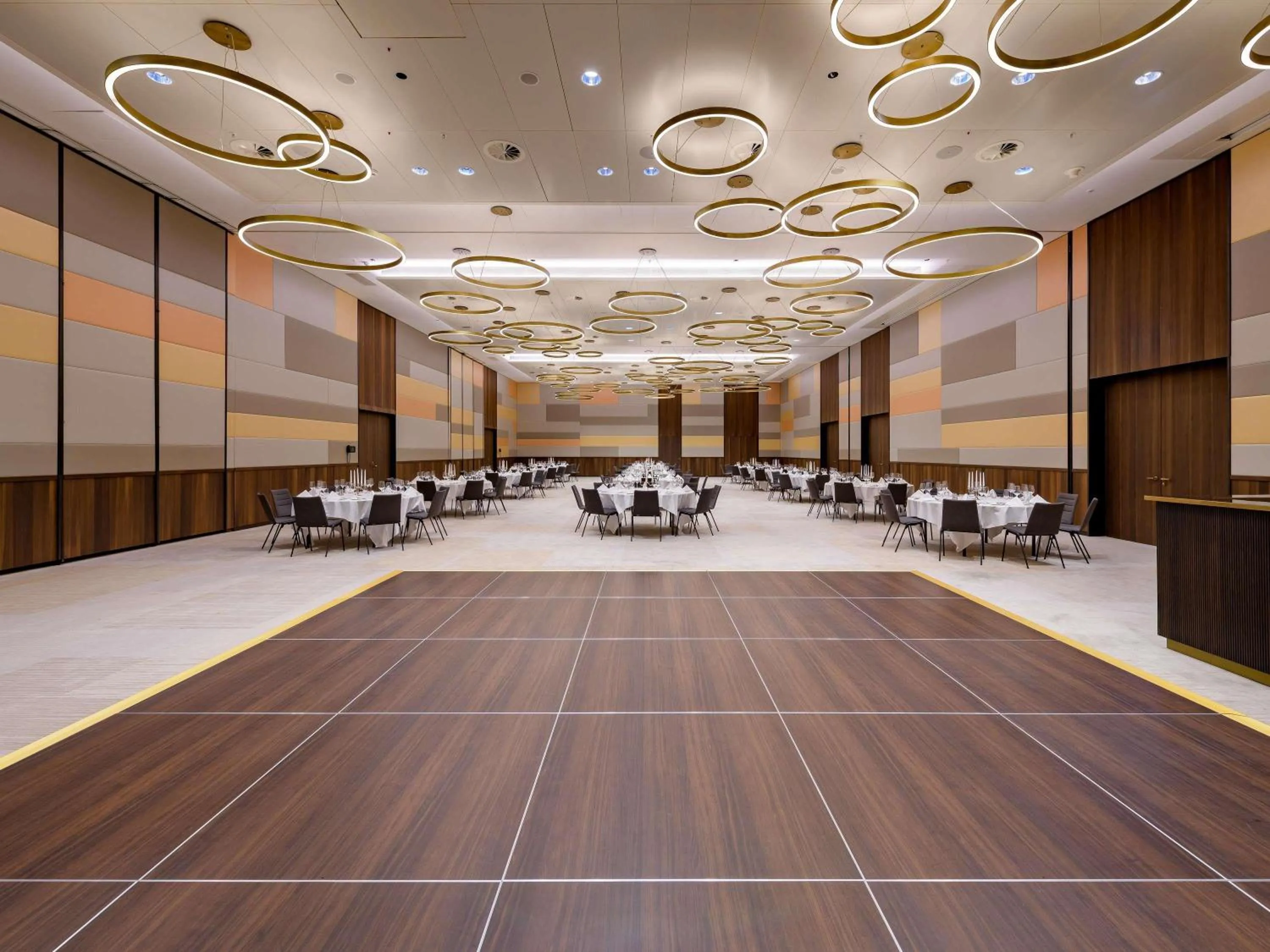 Meeting/conference room in Mövenpick Hotel Basel