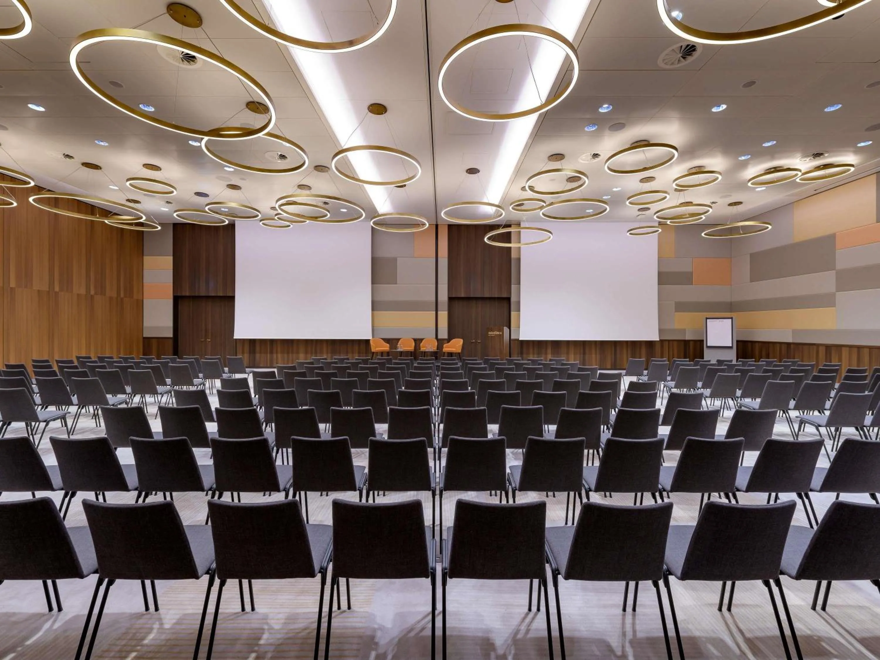 Meeting/conference room in Mövenpick Hotel Basel