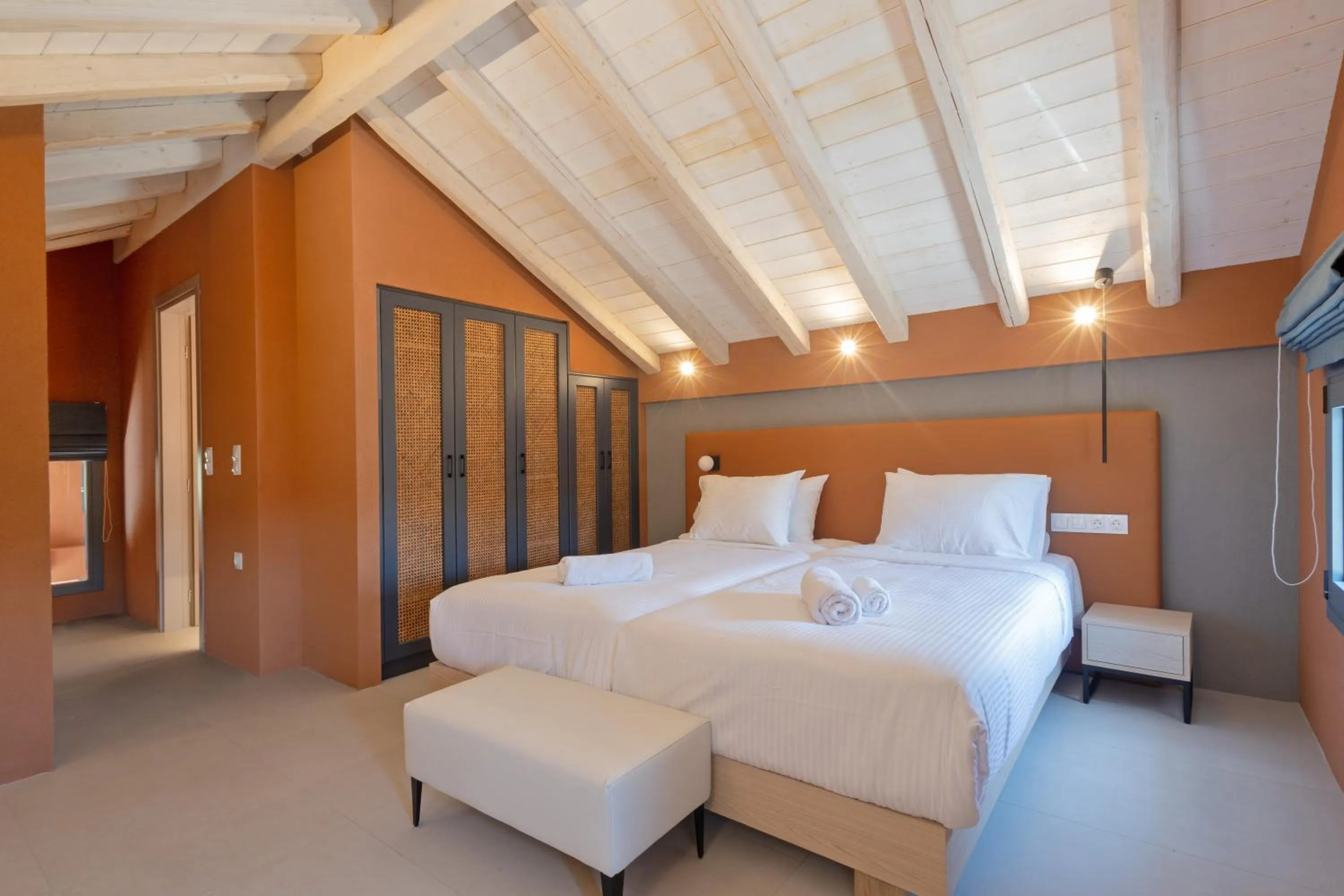 Bedroom, Bed in Tessera Villas & Studios Collection