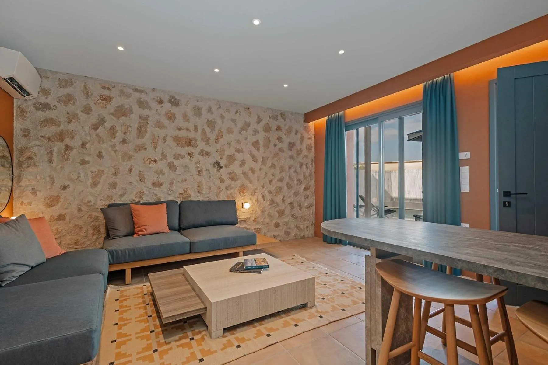 Tessera Villas & Studios Collection