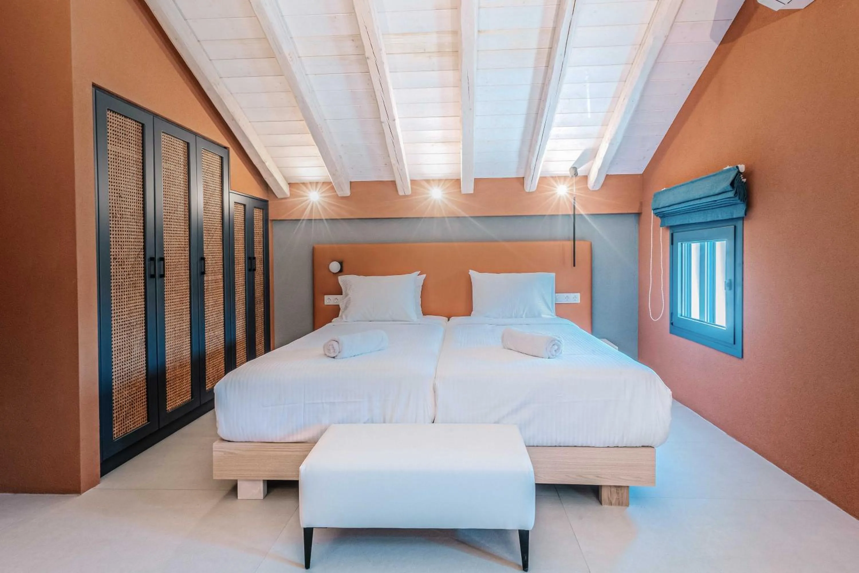 Bedroom, Bed in Tessera Villas & Studios Collection