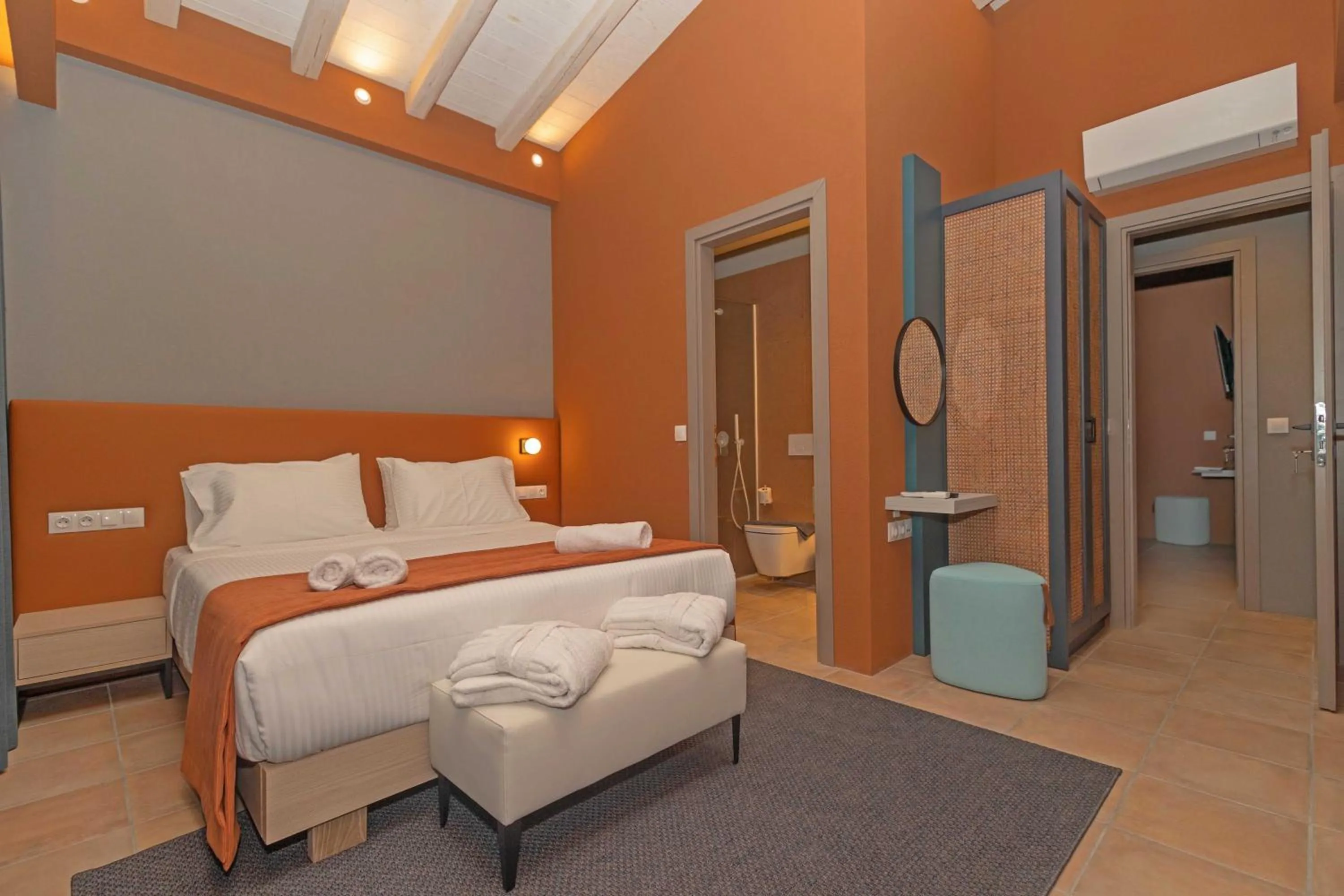 Bed in Tessera Villas & Studios Collection