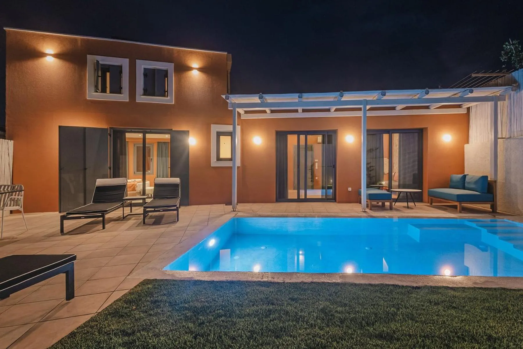 Tessera Villas & Studios Collection
