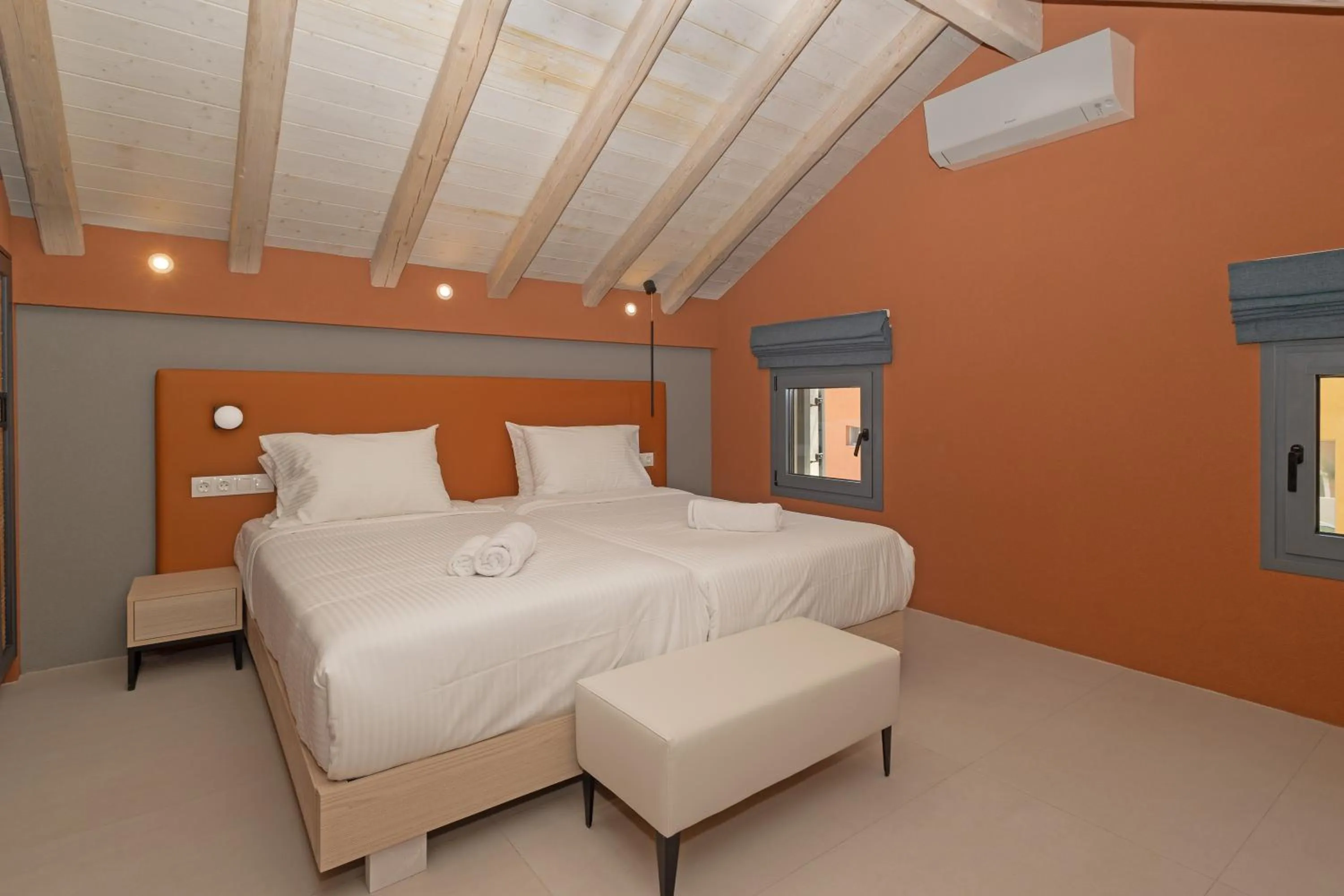 Bedroom, Bed in Tessera Villas & Studios Collection