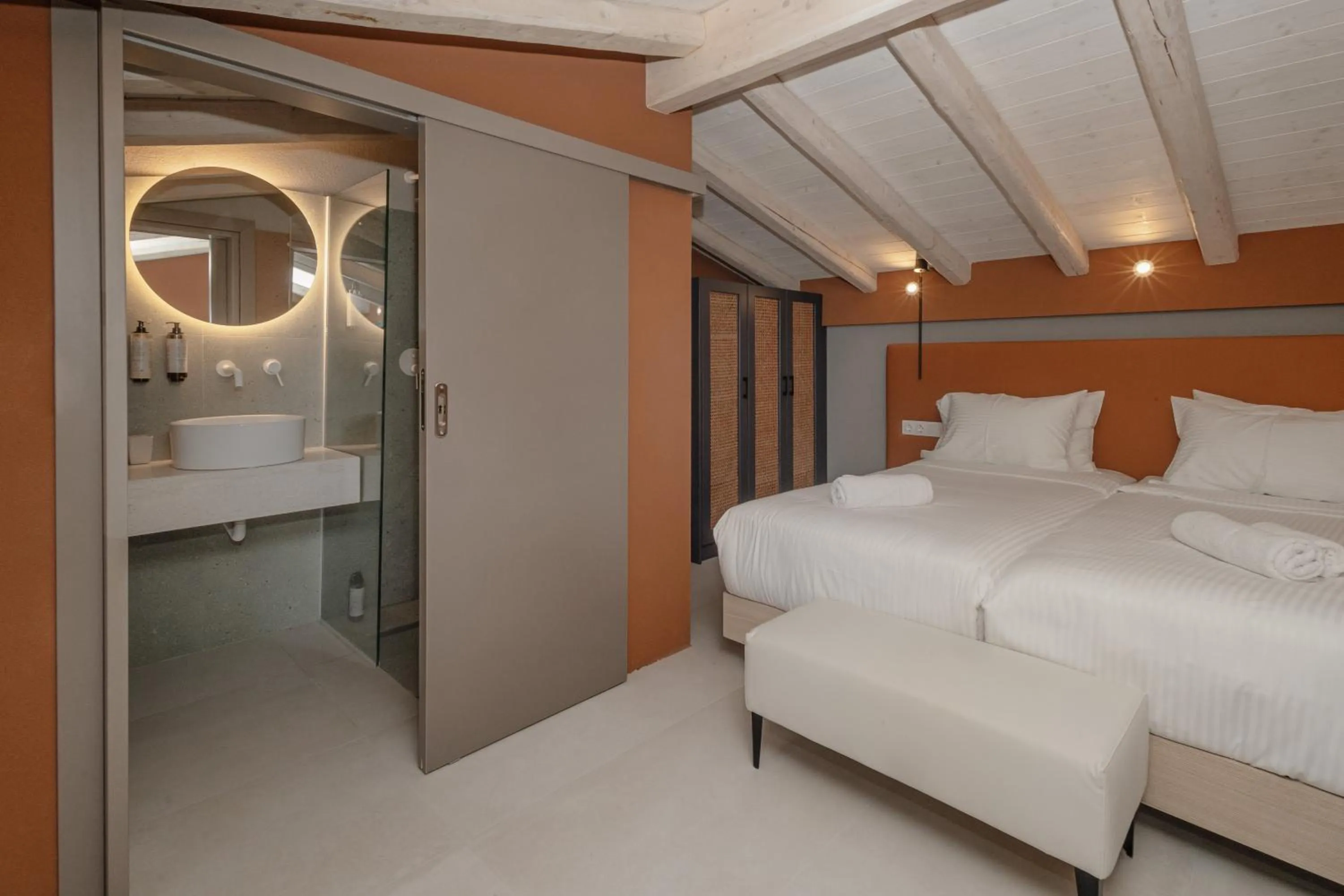 Bedroom, Bed in Tessera Villas & Studios Collection