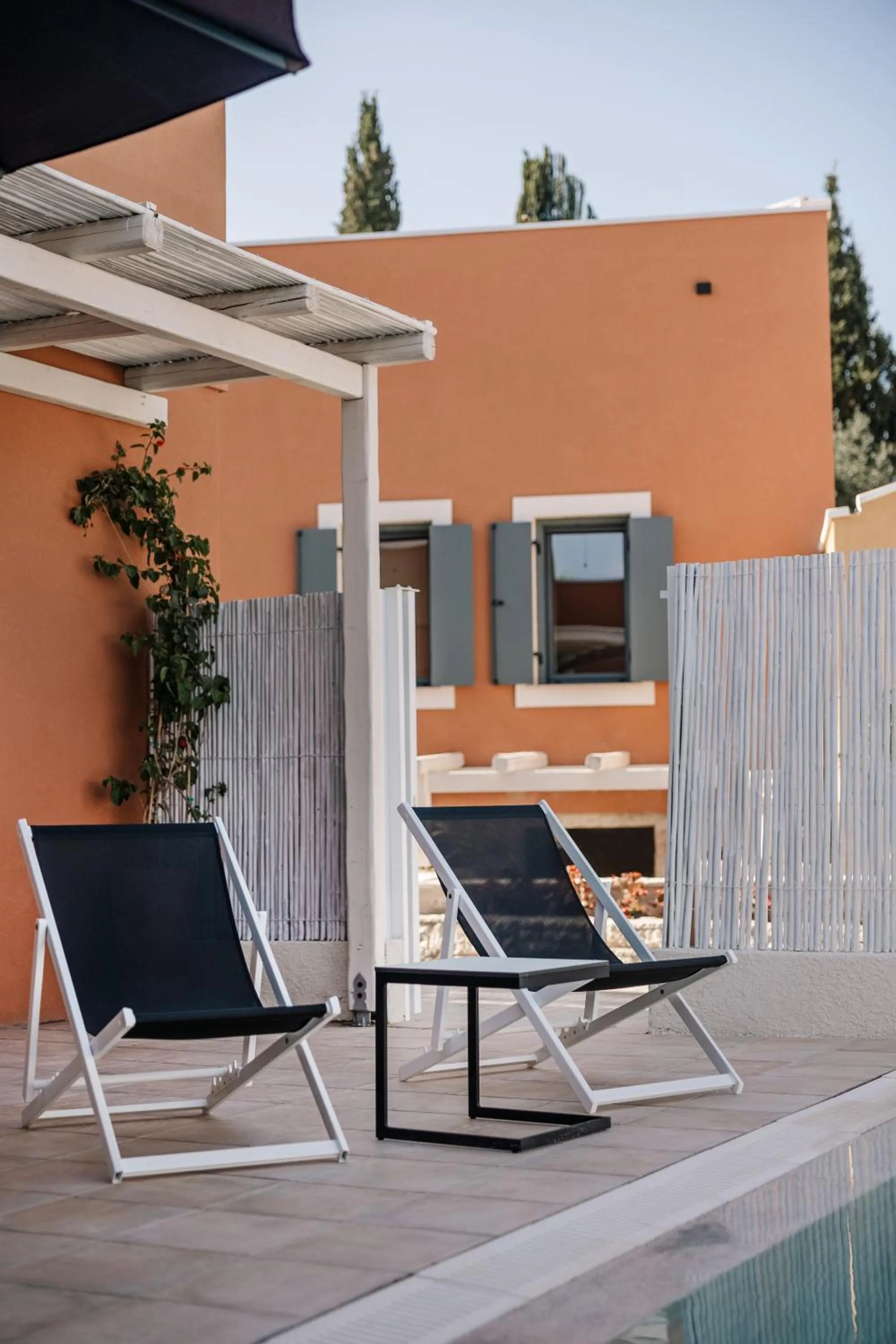 sunbed in Tessera Villas & Studios Collection