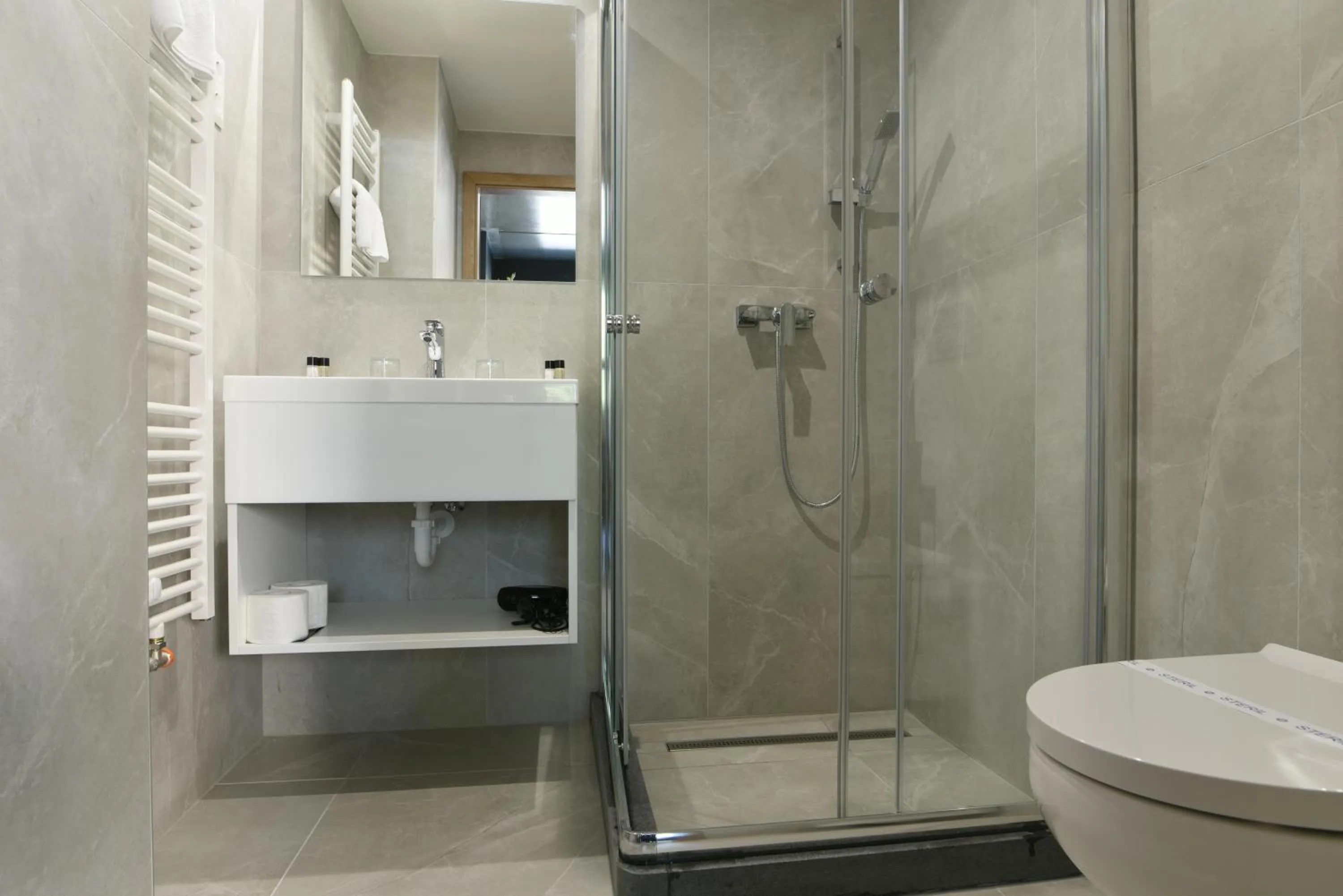 Bathroom in R31 Residence