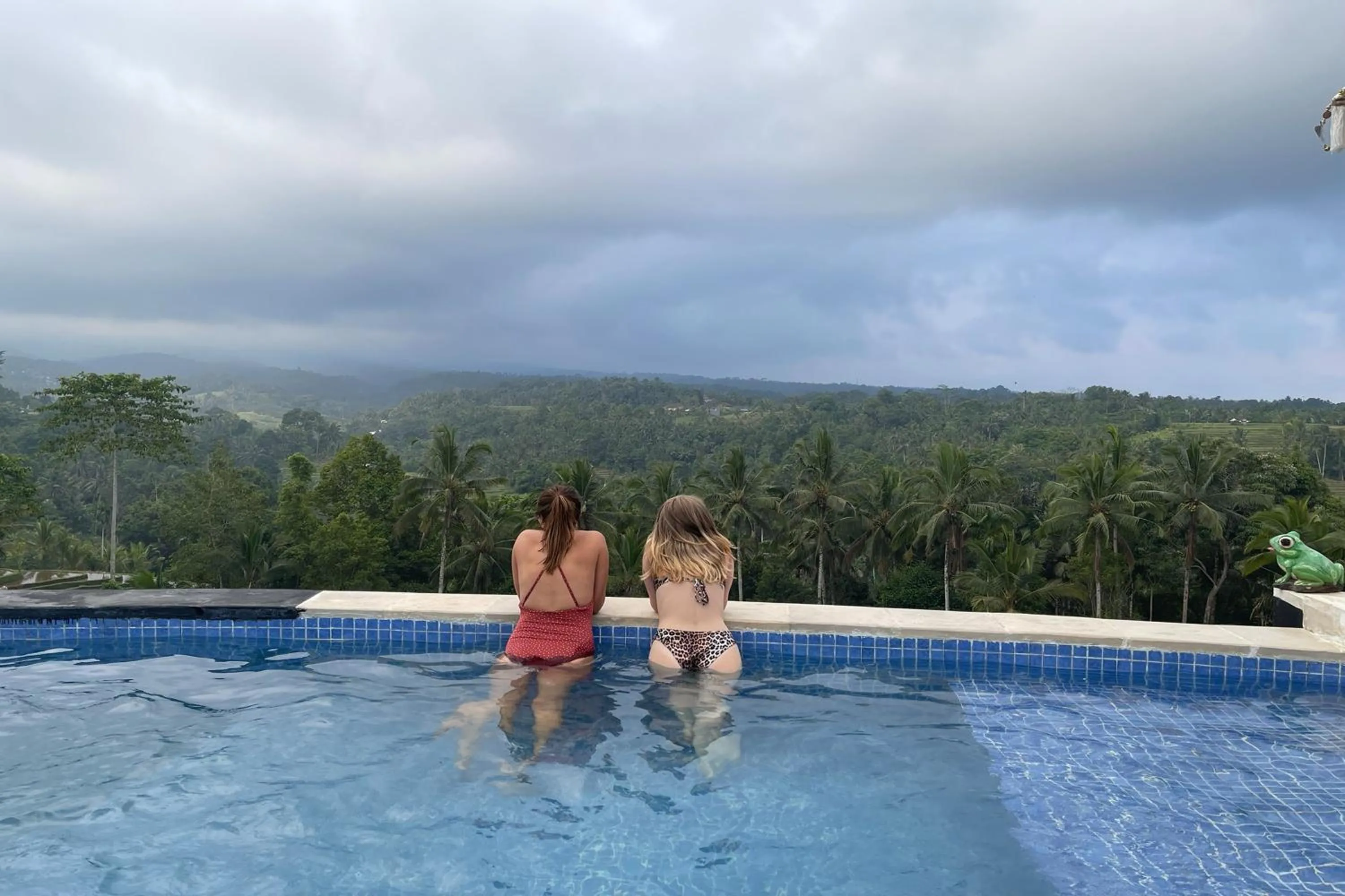 Swimming pool in KTS - Kubu Tepi Sawah