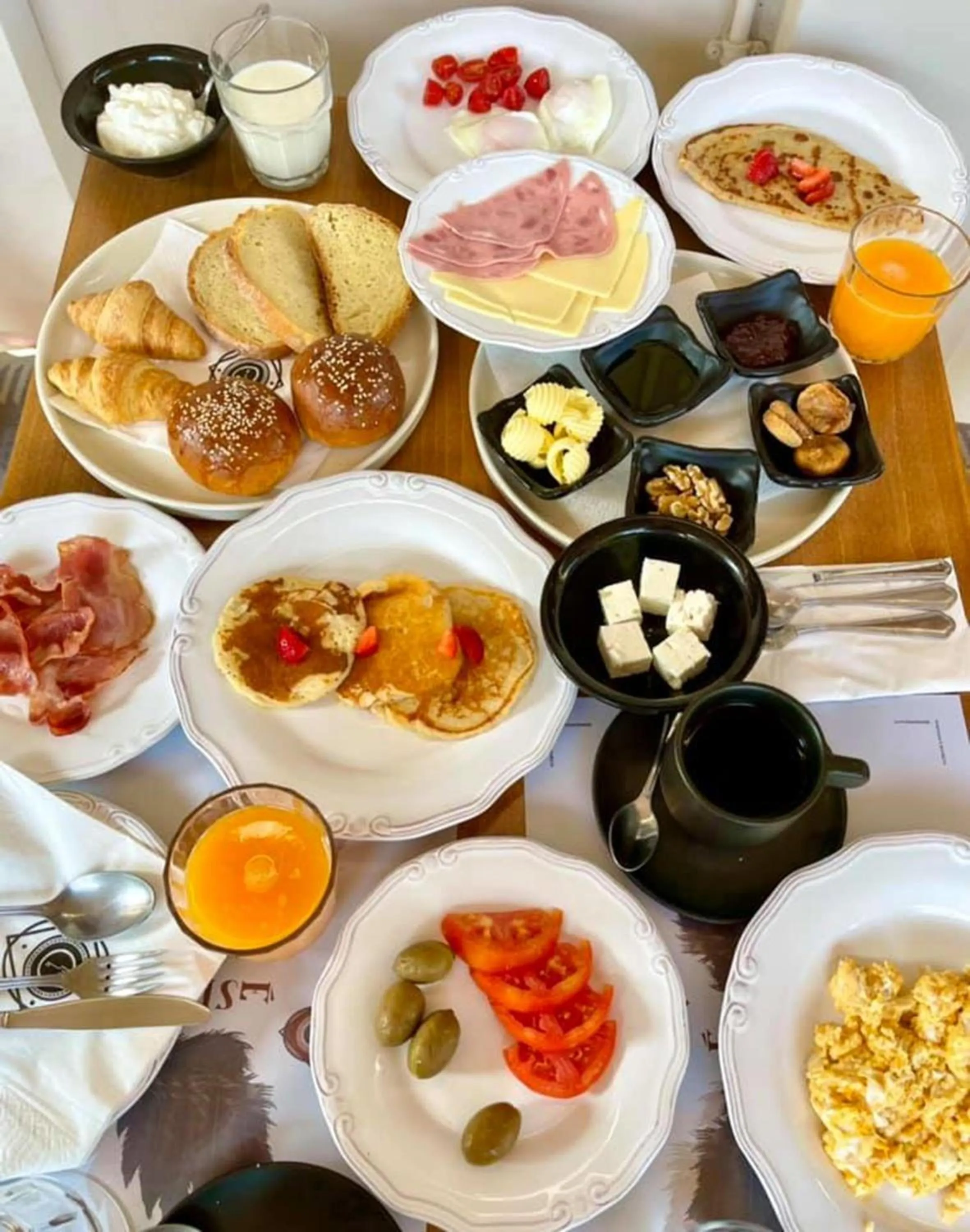 Breakfast in Espero Royal Stay