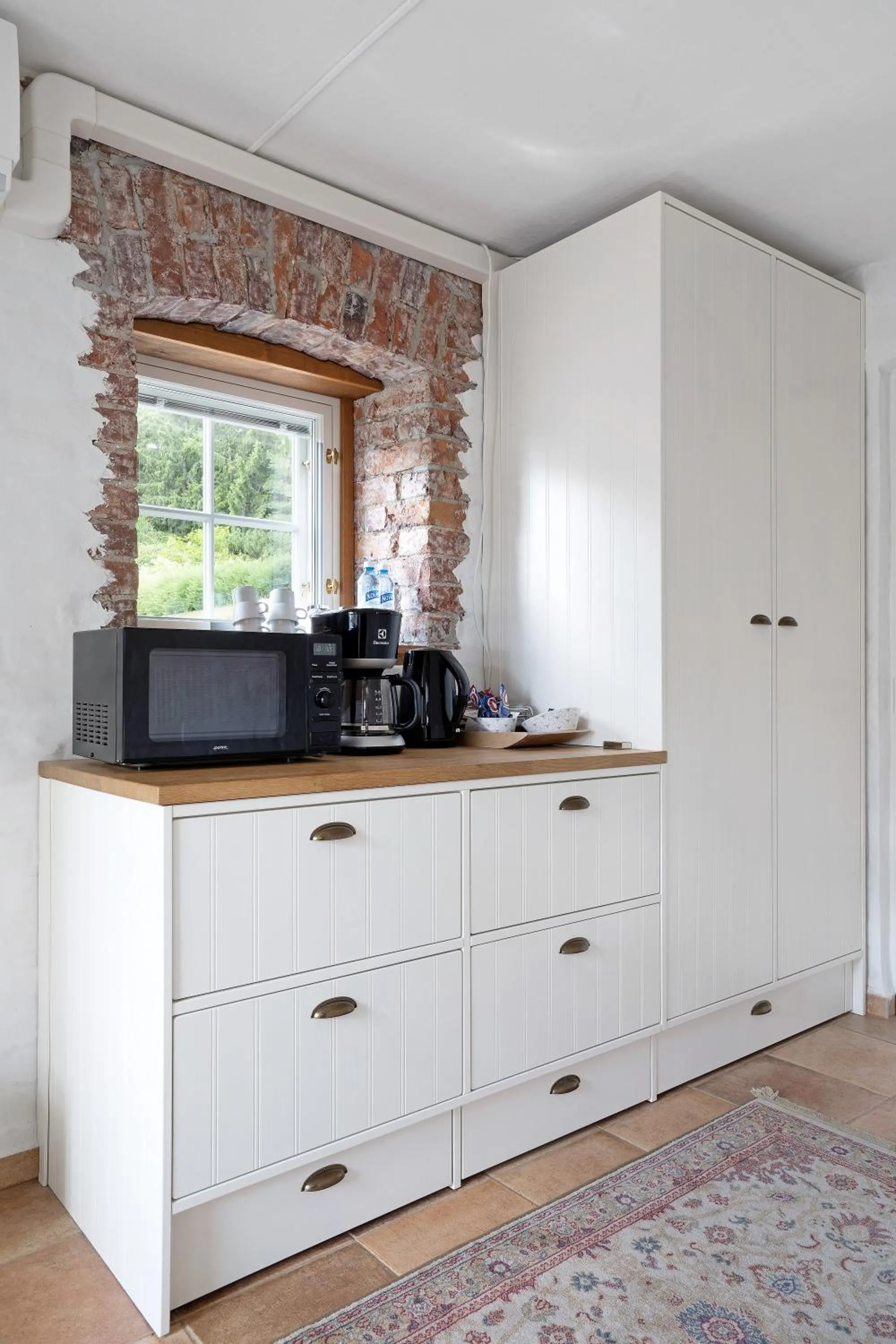 Coffee/tea facilities in Villa Wolax