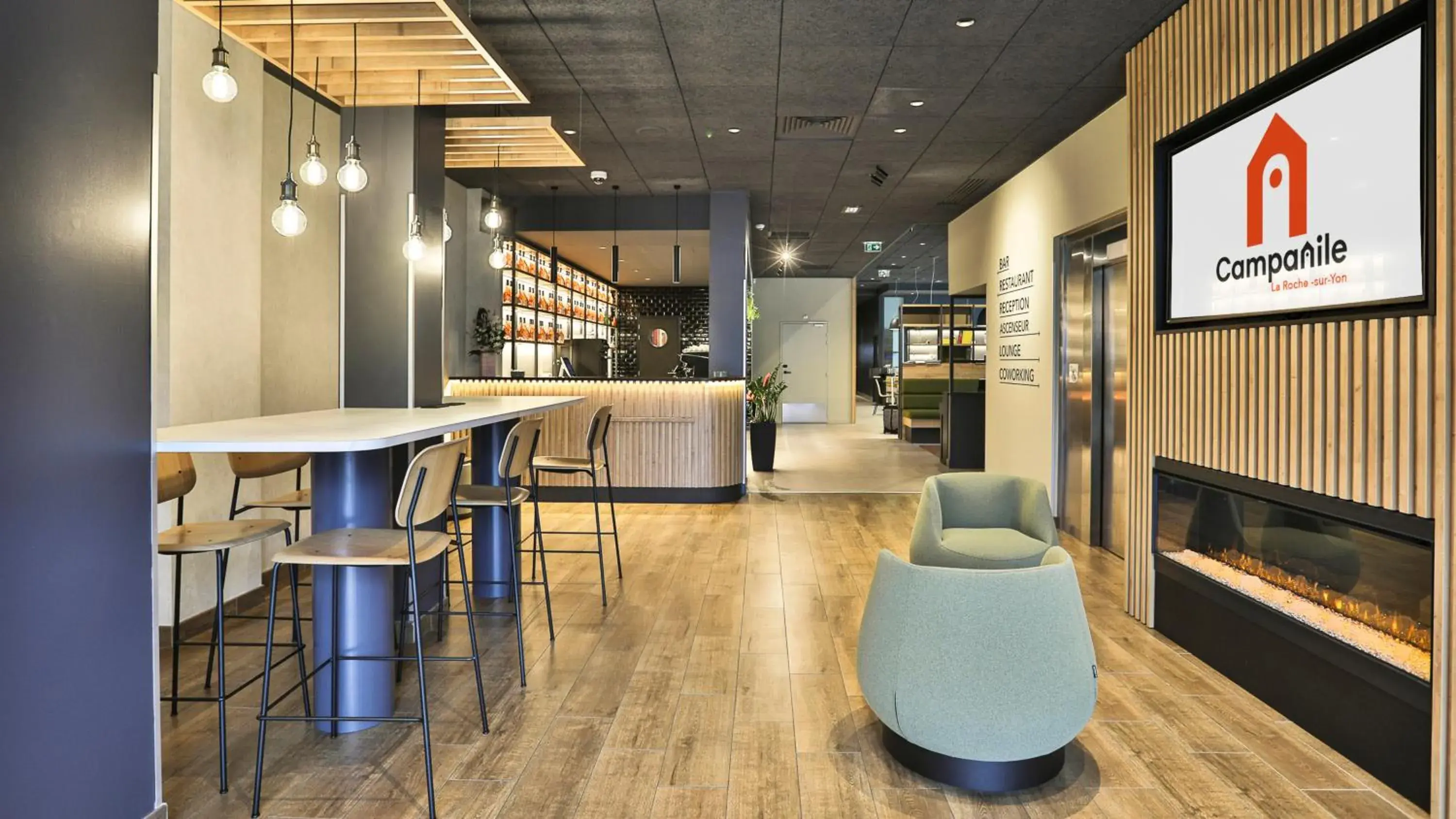 Facade/entrance in Campanile La Roche Sur Yon Centre Gare Facade/entrance in Campanile La Roche Sur Yon Centre Gare